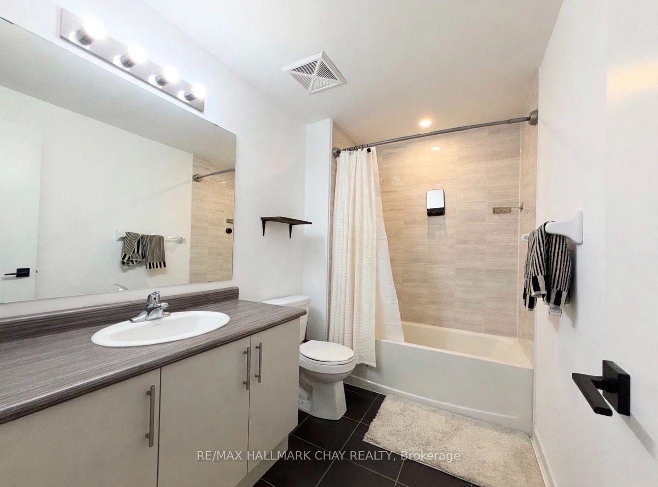 Photo 16 of Unit 304, 5 Chef Lane, Barrie, Rural Barrie Southeast — HOMEH