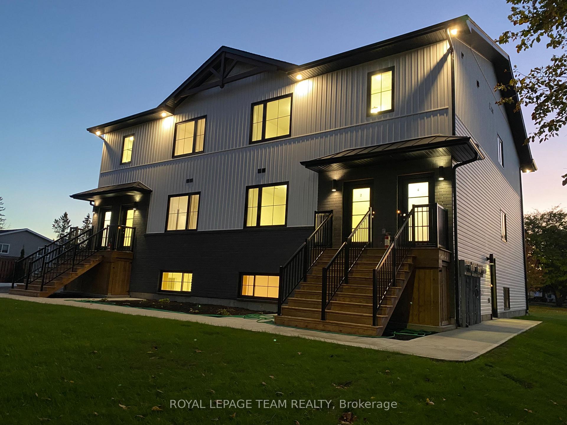 Photo 2 of Unit UNIT 6, 730 Cecelia Street, Pembroke, Pembroke — HOMEH