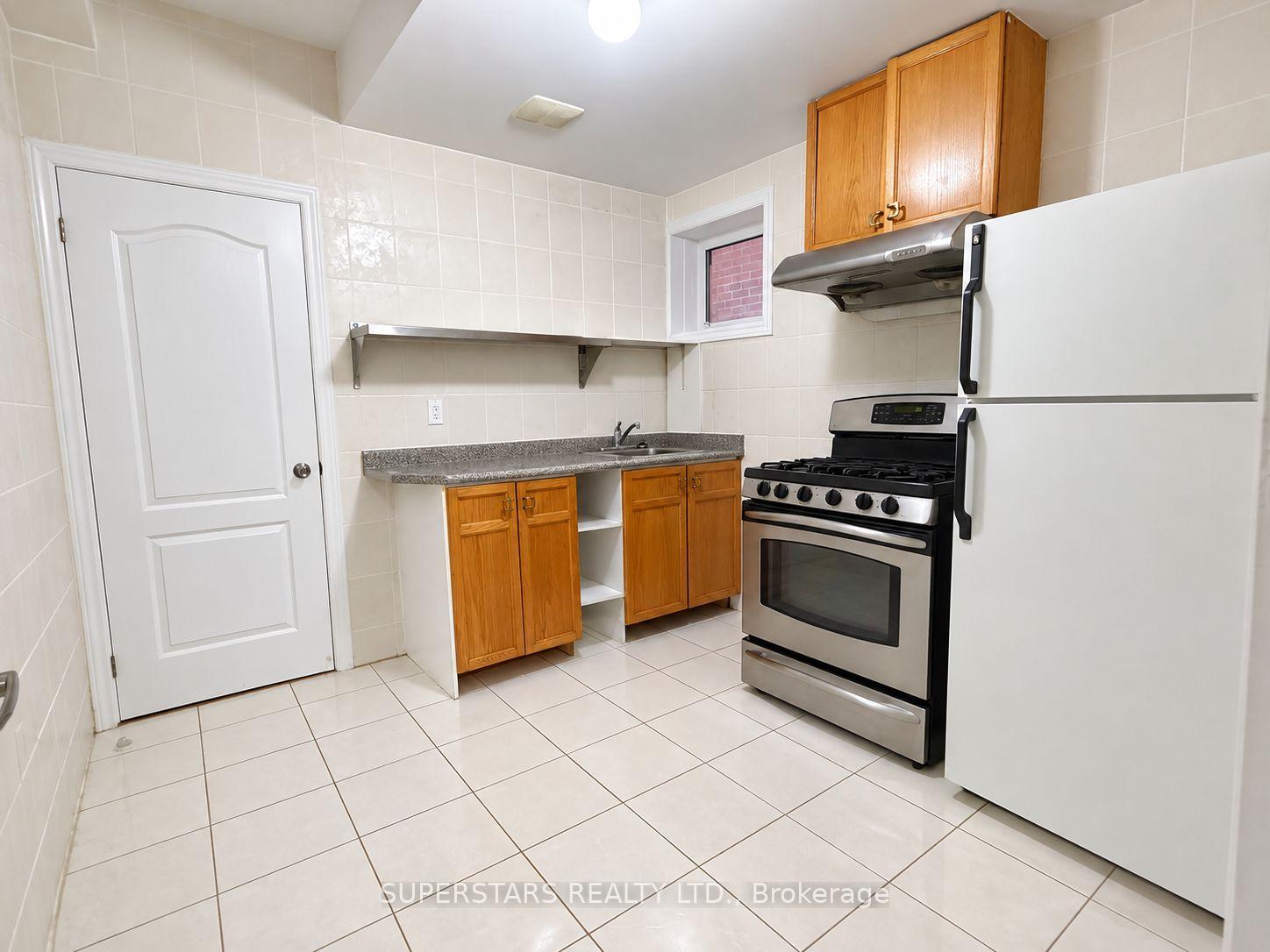 Photo 2 of Unit Basement, 11 Zeng Cheng Drive, Markham, Victoria Square — HOMEH