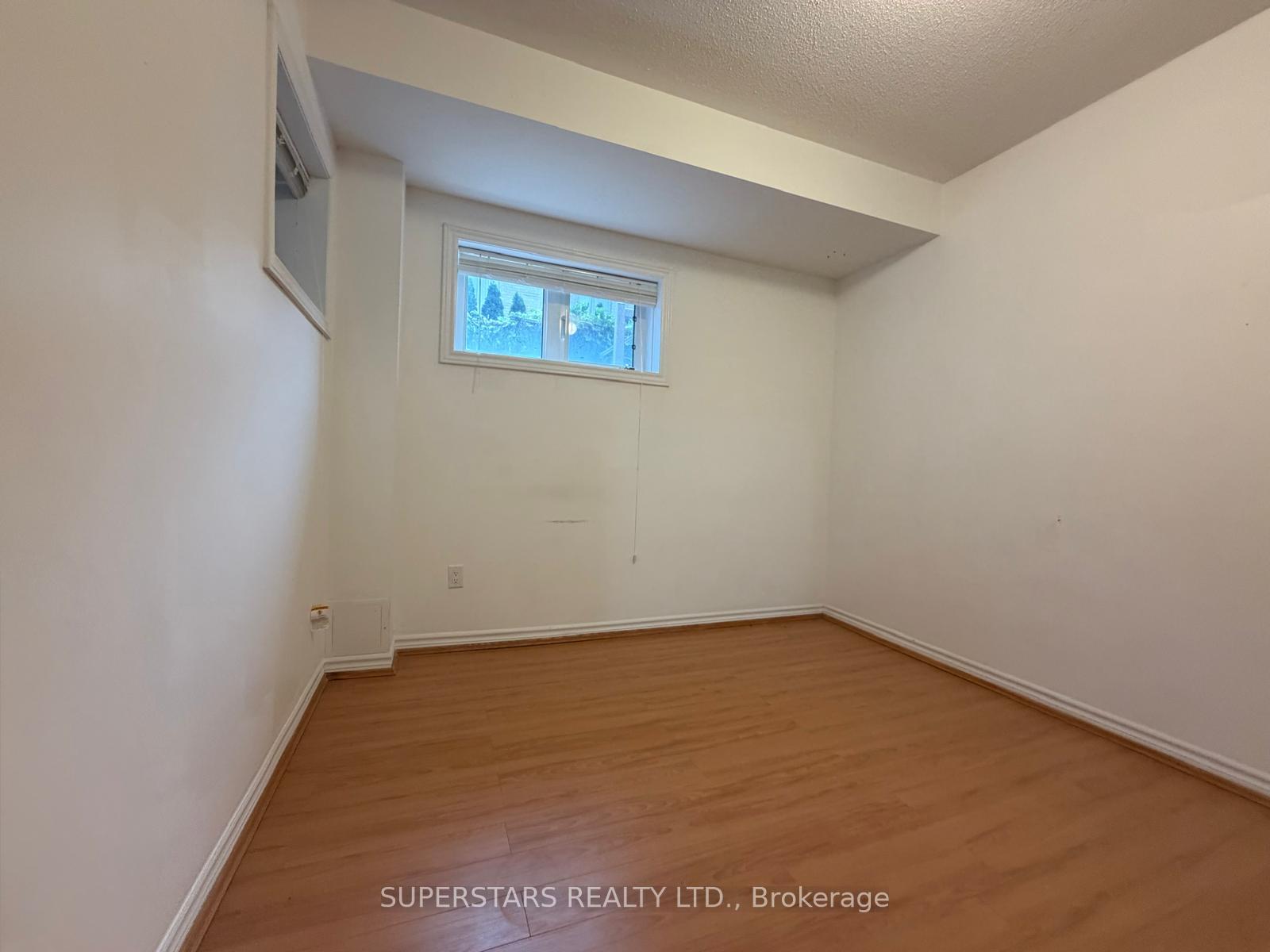 Photo 1 of Unit Basement, 11 Zeng Cheng Drive, Markham, Victoria Square — HOMEH