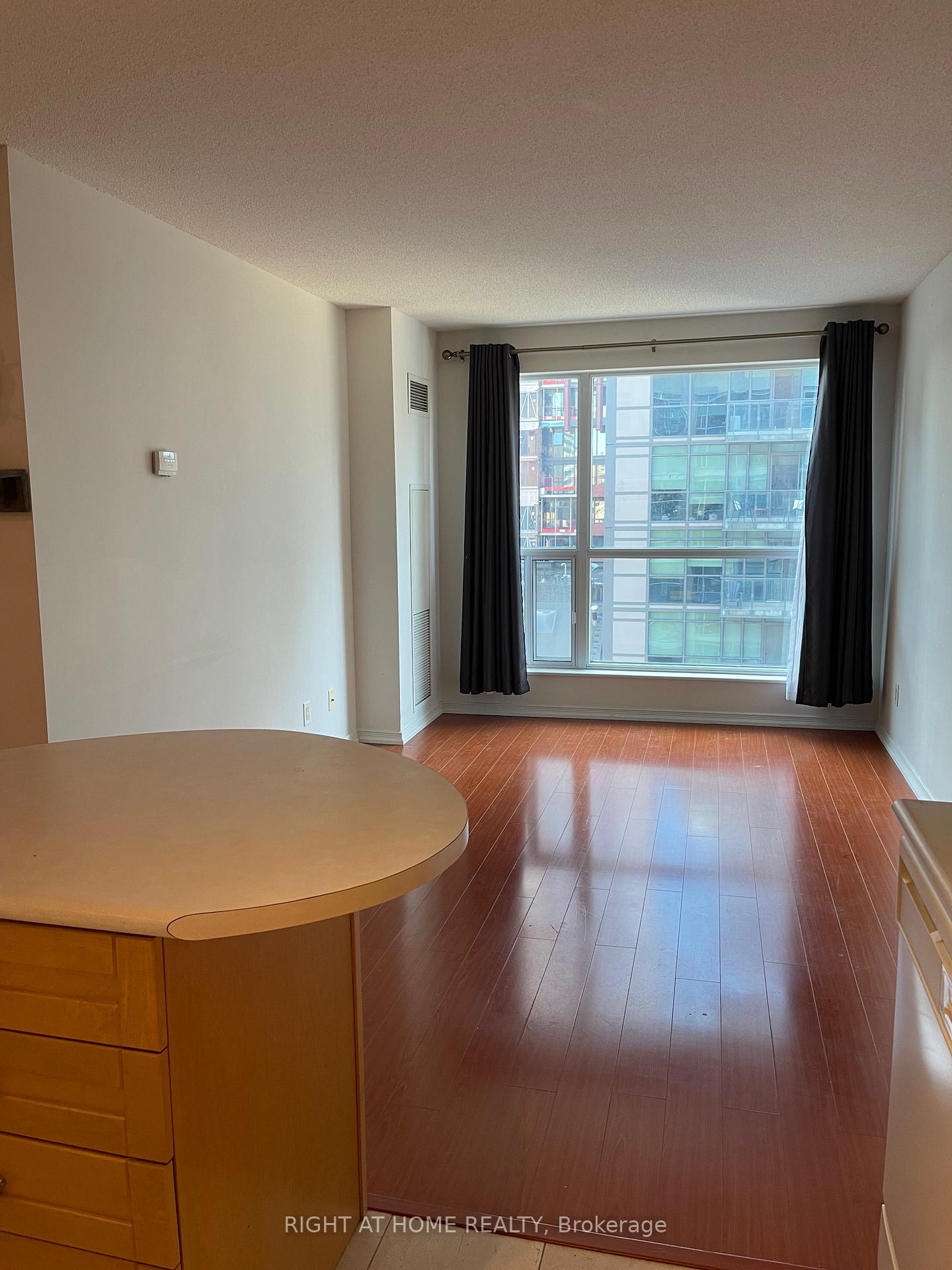 Photo 2 of Unit 1106, 230 King Street E, Toronto, Moss Park — HOMEH