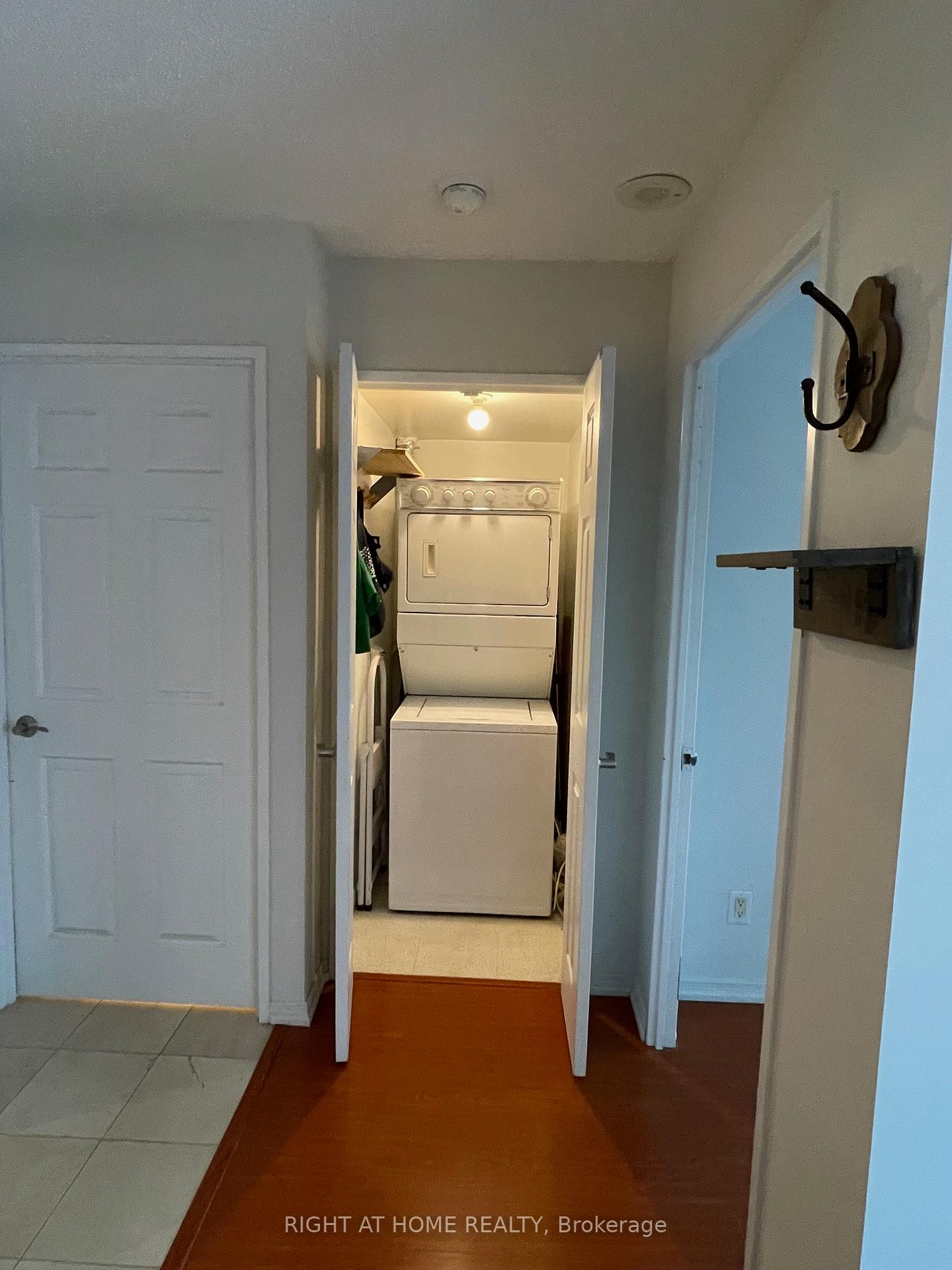 Photo 5 of Unit 1106, 230 King Street E, Toronto, Moss Park — HOMEH