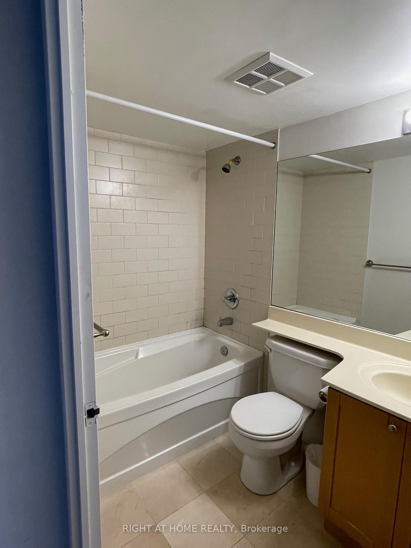 Photo 8 of Unit 1106, 230 King Street E, Toronto, Moss Park — HOMEH