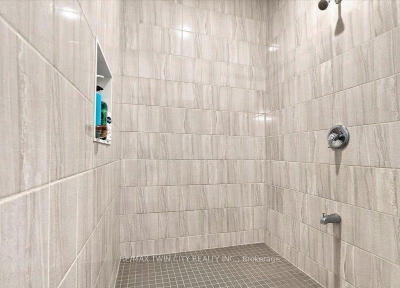 Photo 10 of 905 Broadacre Place, Kitchener, Pioneer Park/Doon/Wyldwoods — HOMEH