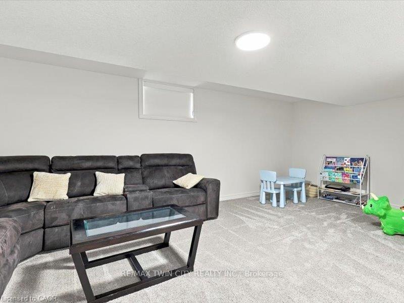 Photo 24 of 905 Broadacre Place, Kitchener, Pioneer Park/Doon/Wyldwoods — HOMEH