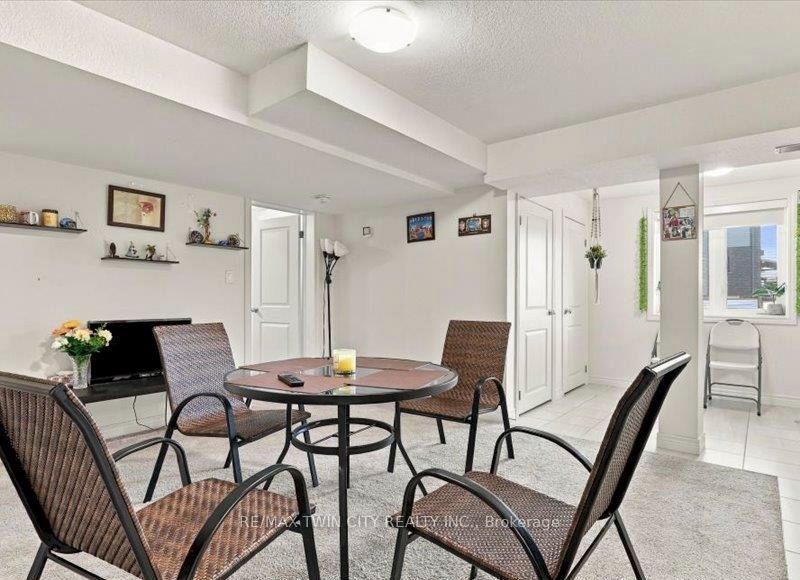 Photo 27 of 905 Broadacre Place, Kitchener, Pioneer Park/Doon/Wyldwoods — HOMEH