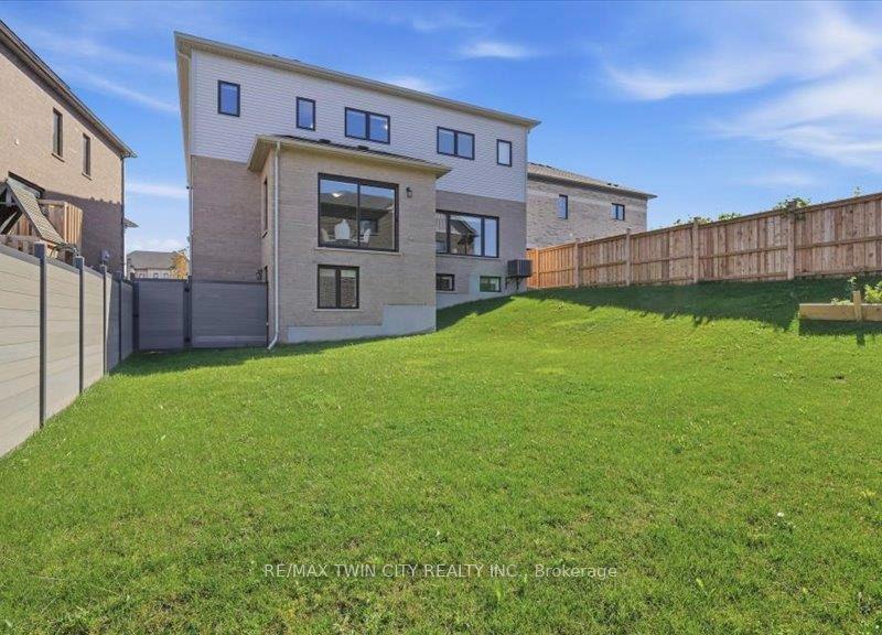 Photo 35 of 905 Broadacre Place, Kitchener, Pioneer Park/Doon/Wyldwoods — HOMEH