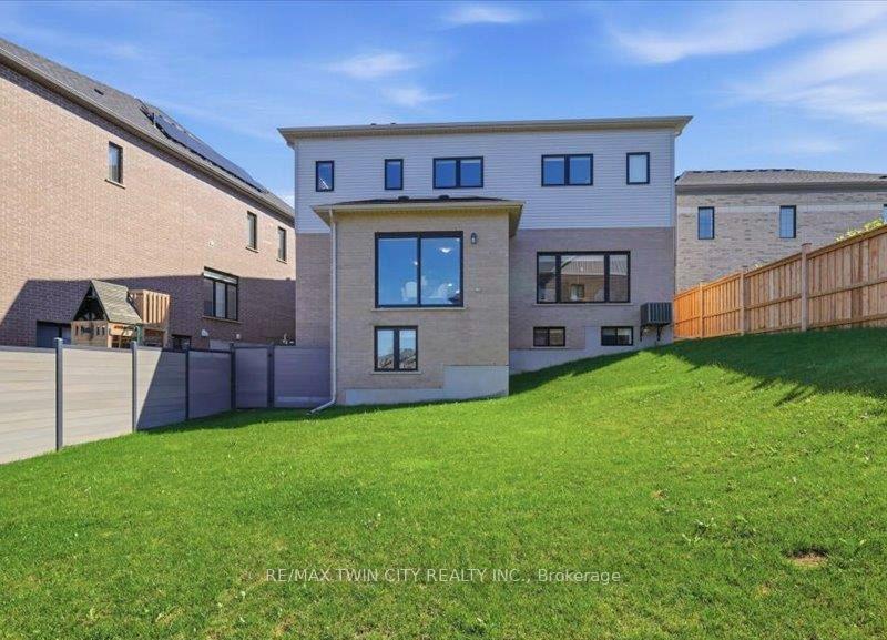 Photo 36 of 905 Broadacre Place, Kitchener, Pioneer Park/Doon/Wyldwoods — HOMEH