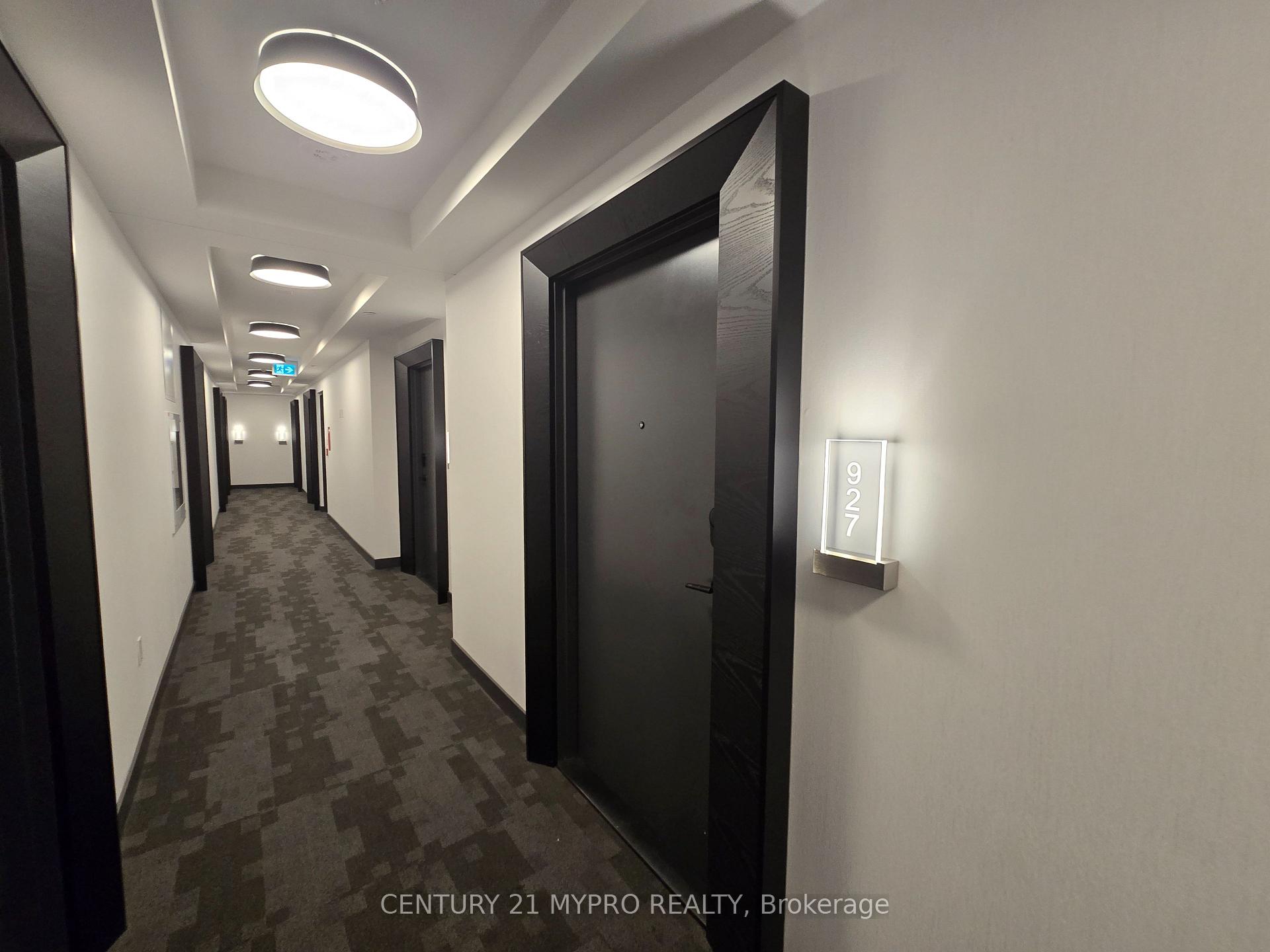 Photo 2 of Unit 927, 60 Princess Street, Toronto, Moss Park — HOMEH