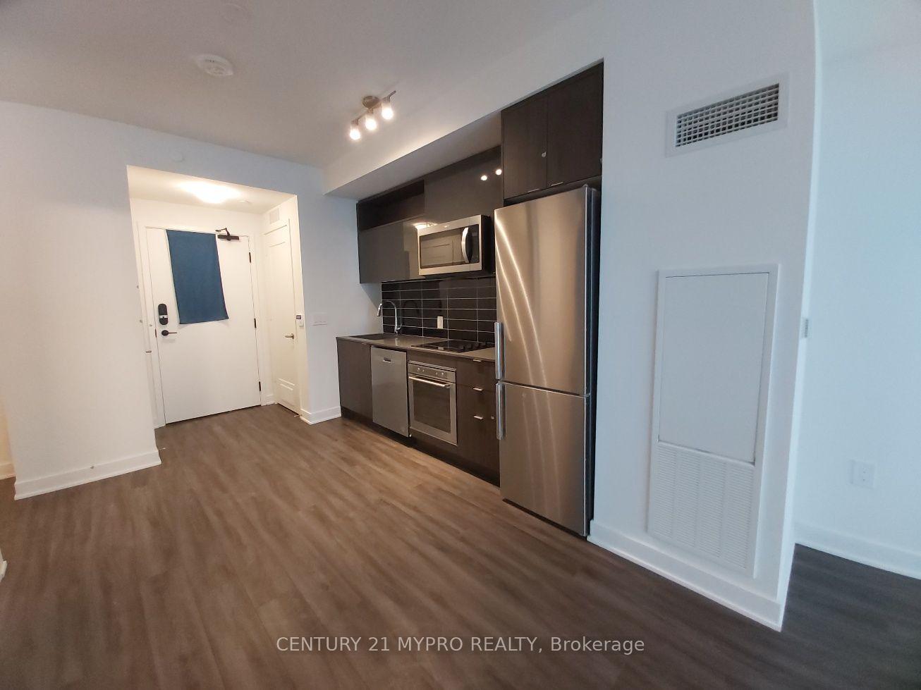 Photo 3 of Unit 927, 60 Princess Street, Toronto, Moss Park — HOMEH