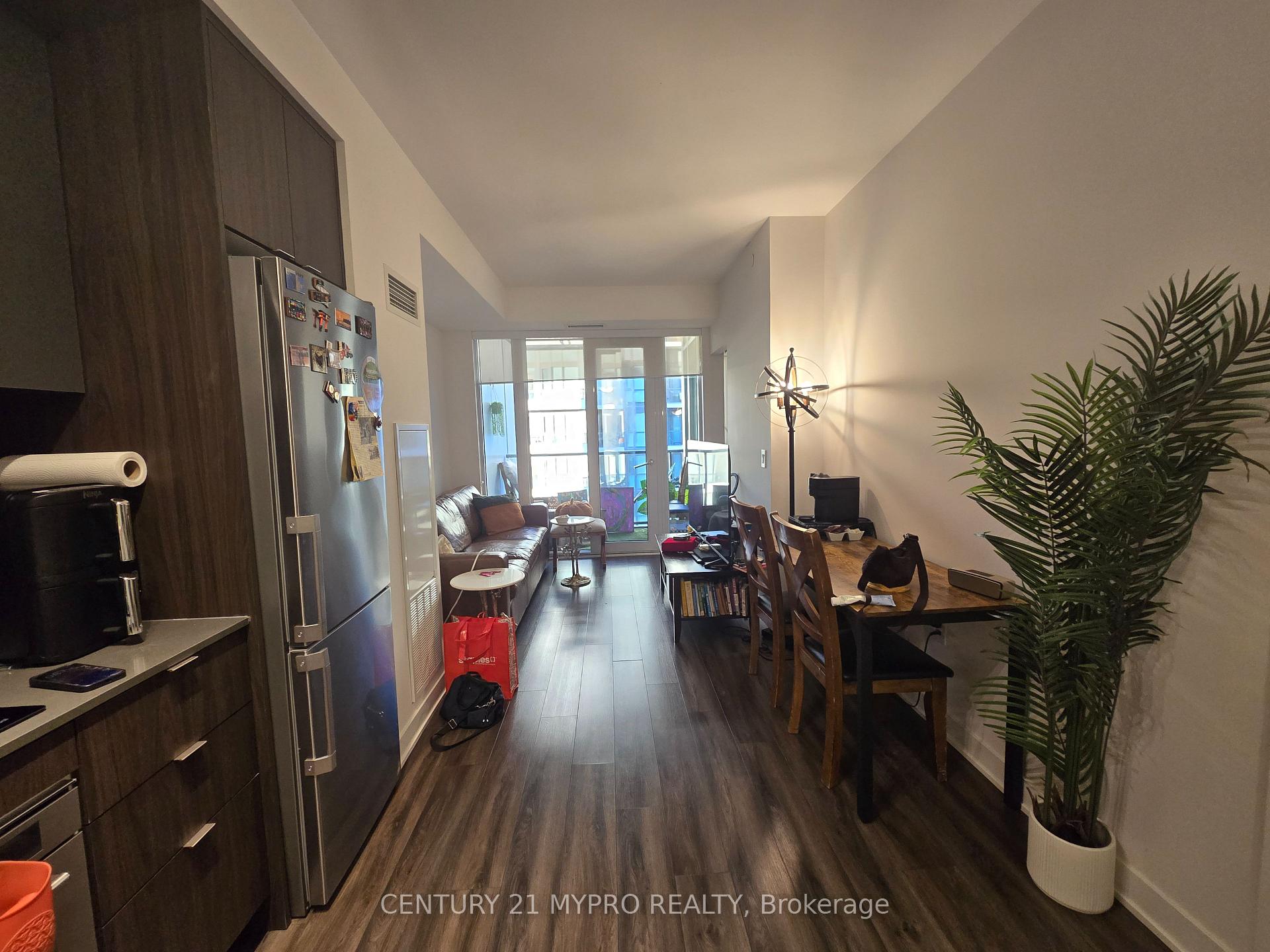 Photo 4 of Unit 927, 60 Princess Street, Toronto, Moss Park — HOMEH