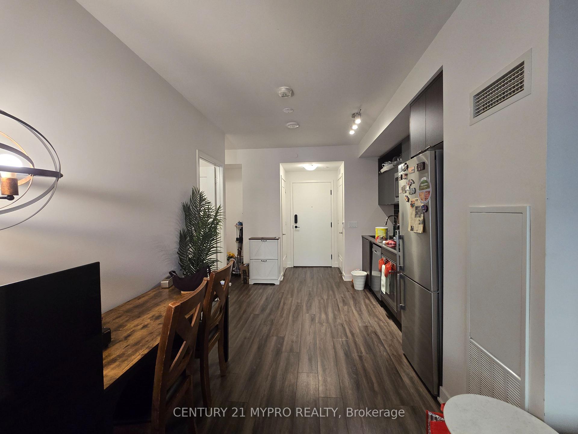 Photo 8 of Unit 927, 60 Princess Street, Toronto, Moss Park — HOMEH