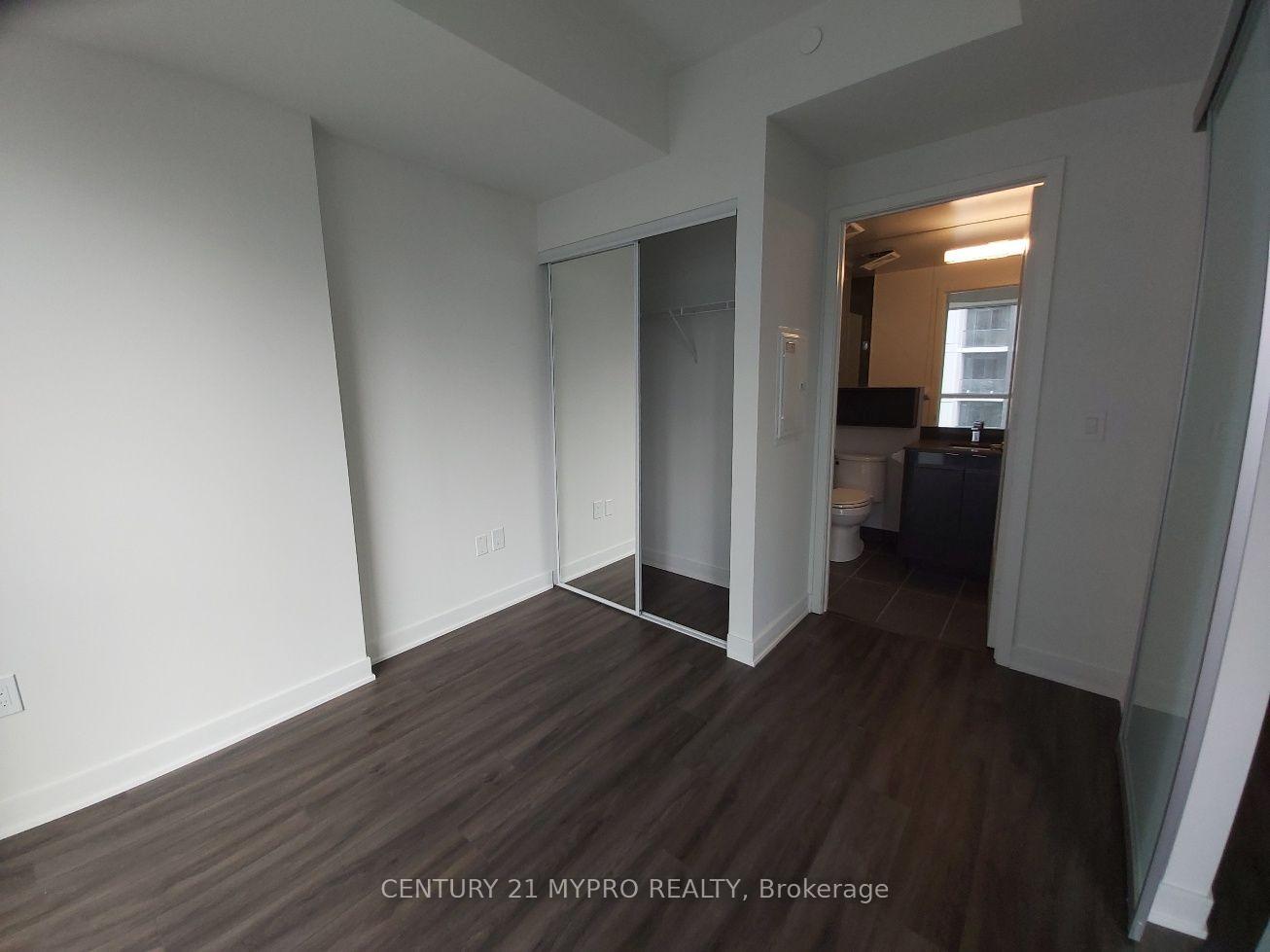 Photo 14 of Unit 927, 60 Princess Street, Toronto, Moss Park — HOMEH