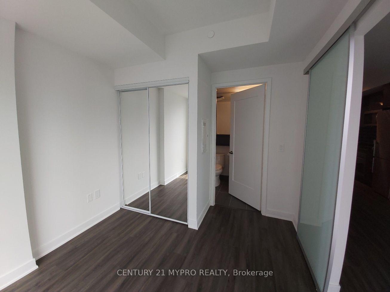 Photo 15 of Unit 927, 60 Princess Street, Toronto, Moss Park — HOMEH