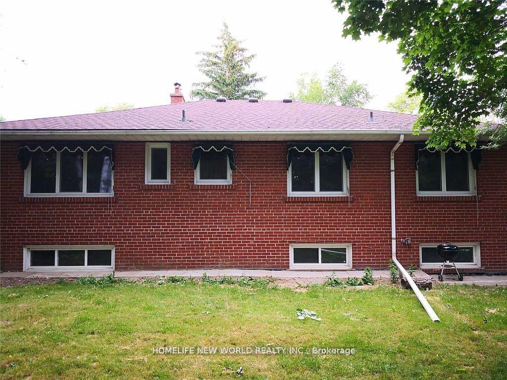 Photo 16 of 10 Millgate Crescent, North York, Bayview Village — HOMEH