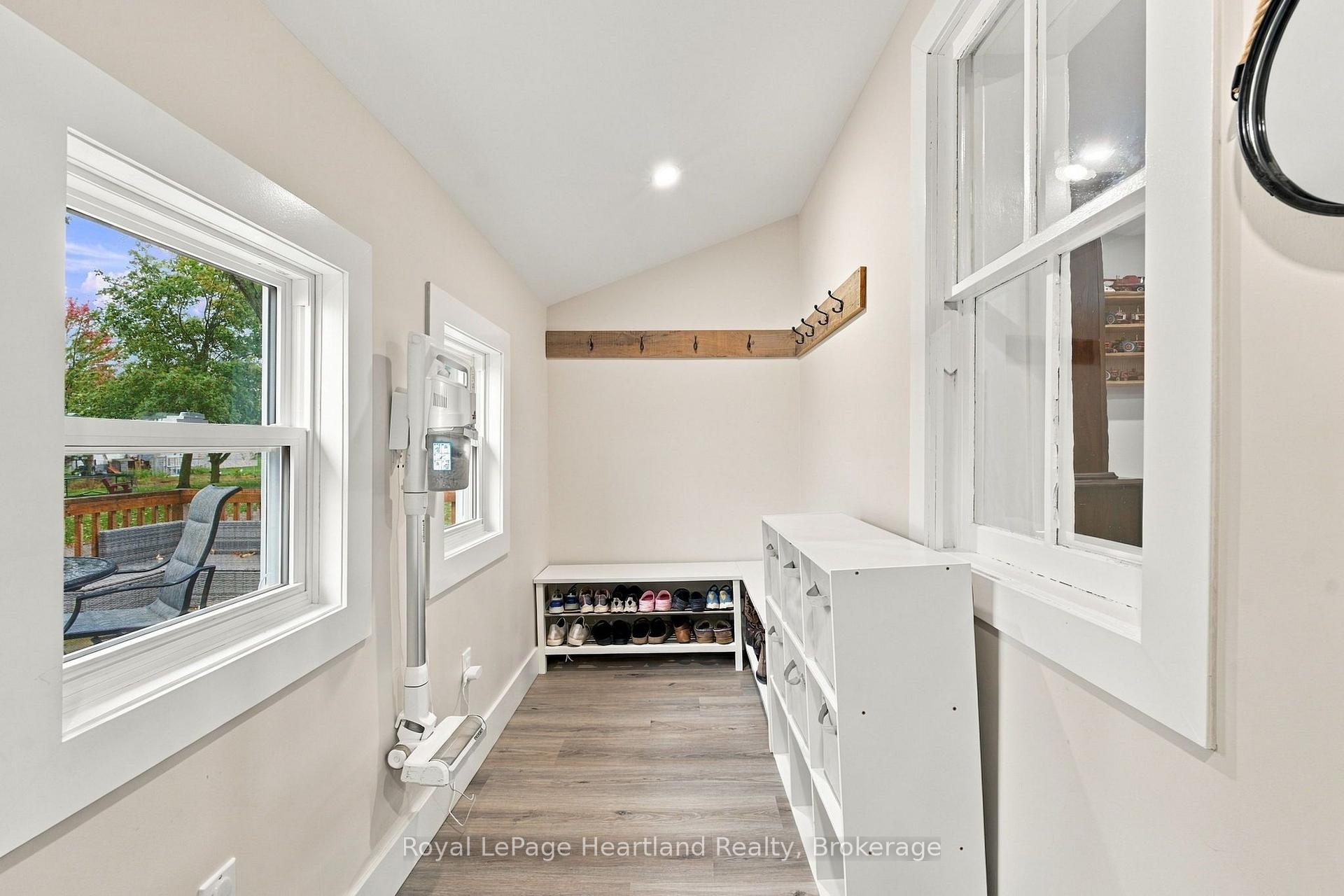 Photo 22 of 37579 Kippen Road, Bluewater, Hay — HOMEH