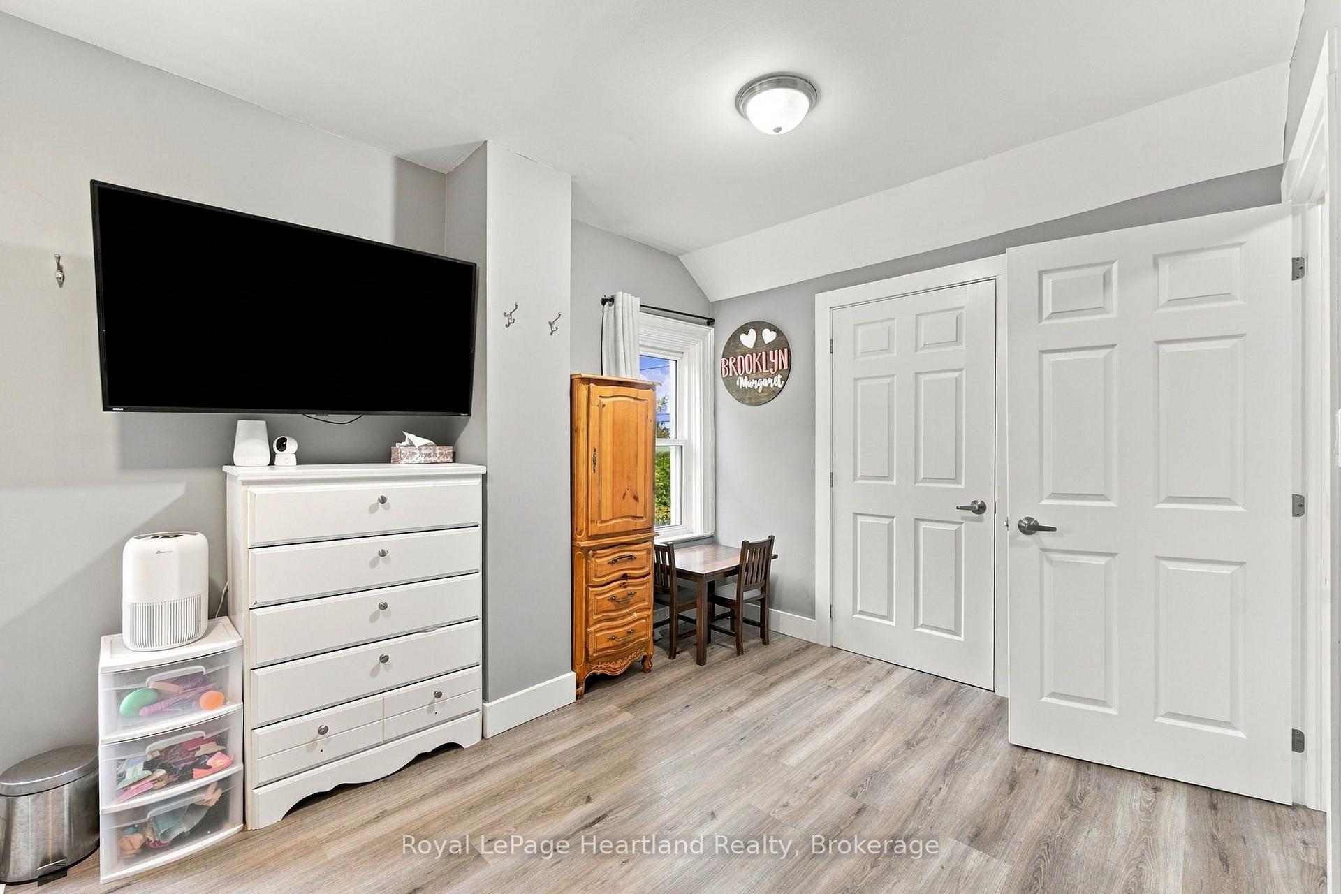 Photo 27 of 37579 Kippen Road, Bluewater, Hay — HOMEH