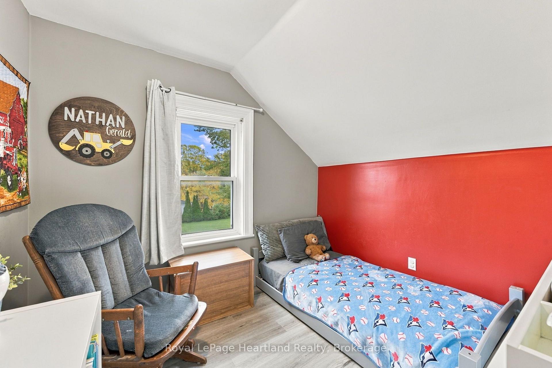 Photo 30 of 37579 Kippen Road, Bluewater, Hay — HOMEH