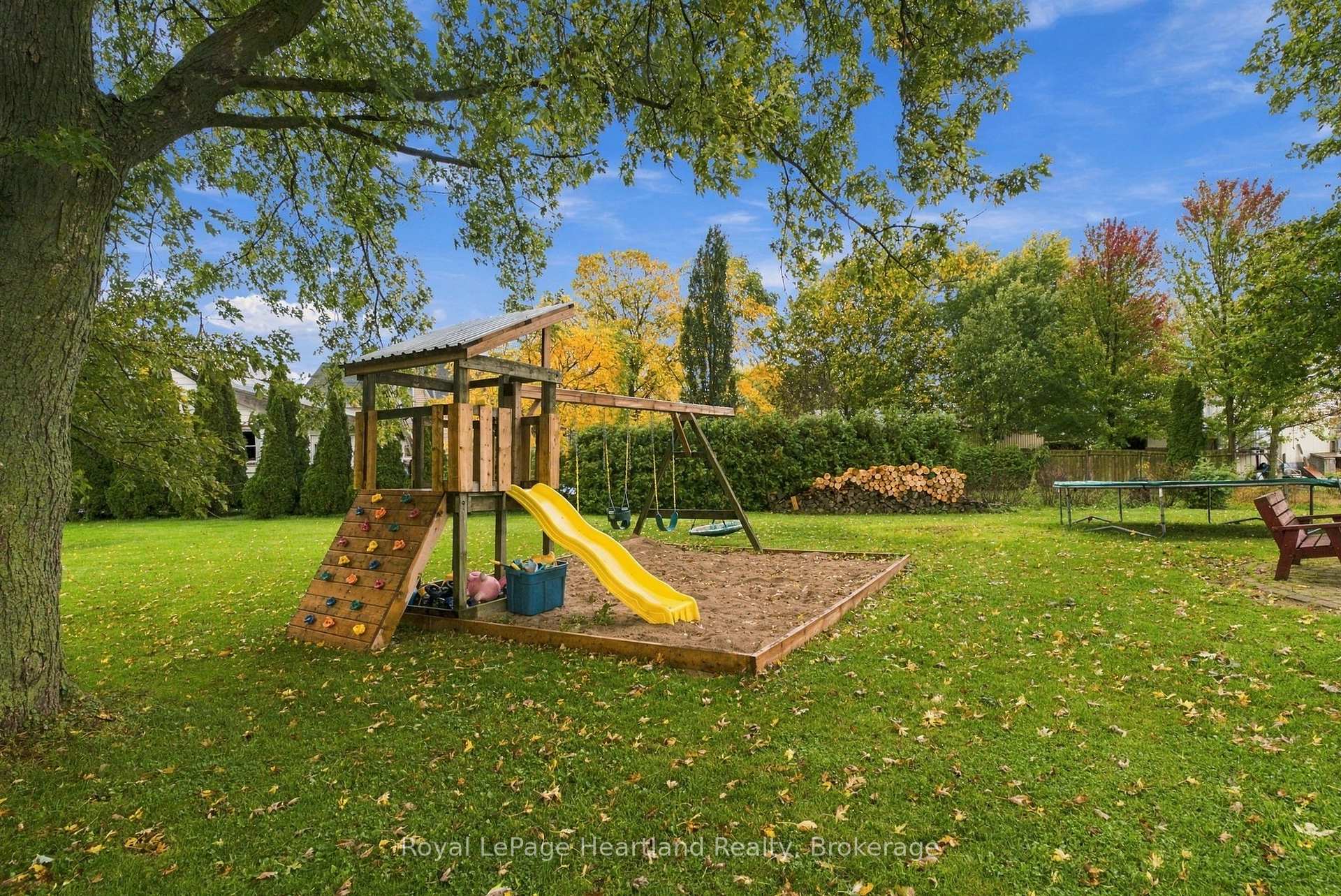 Photo 39 of 37579 Kippen Road, Bluewater, Hay — HOMEH