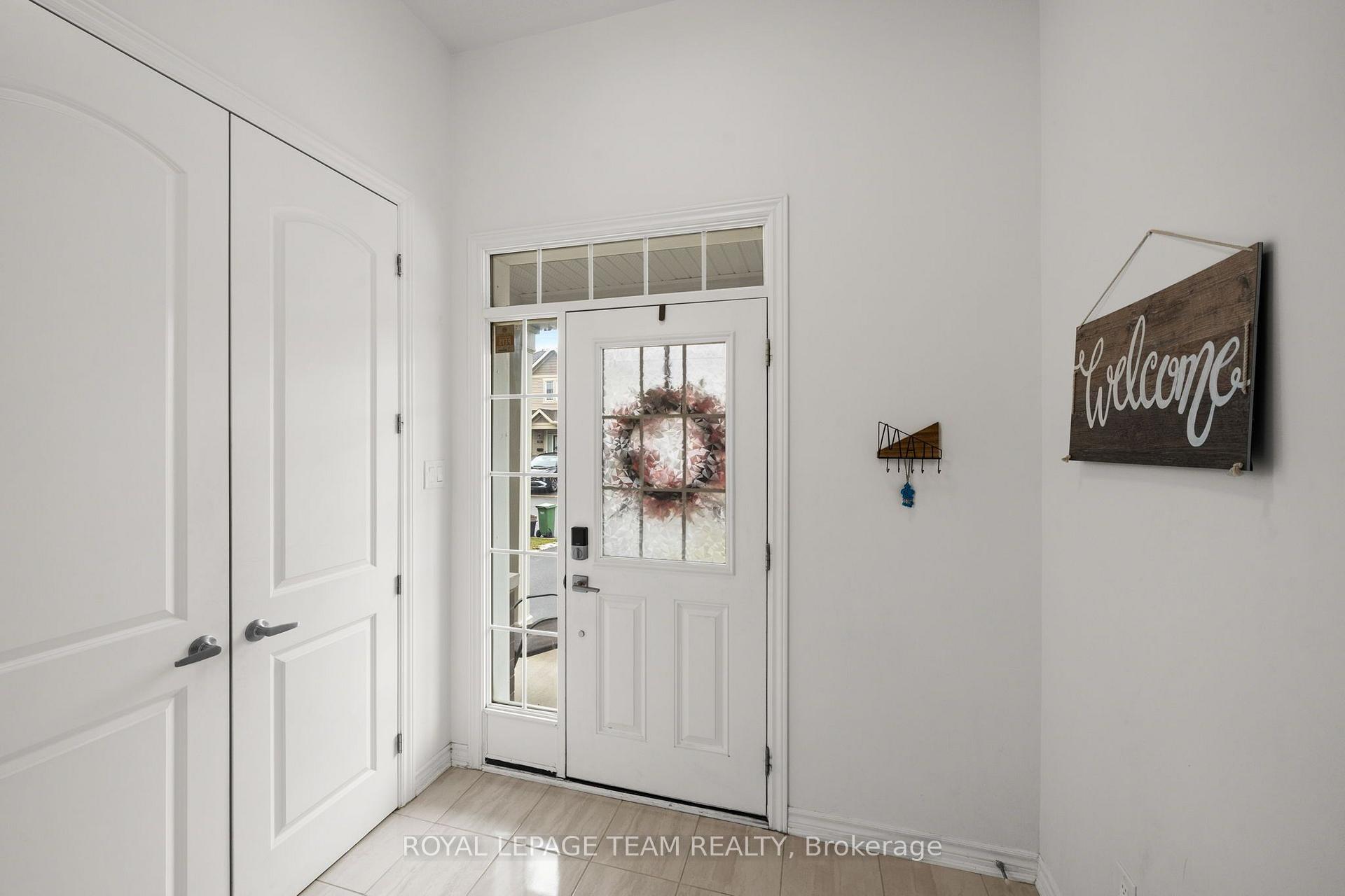 Photo 3 of 91 Mesa Drive, Ottawa, Barrhaven - Half Moon Bay — HOMEH