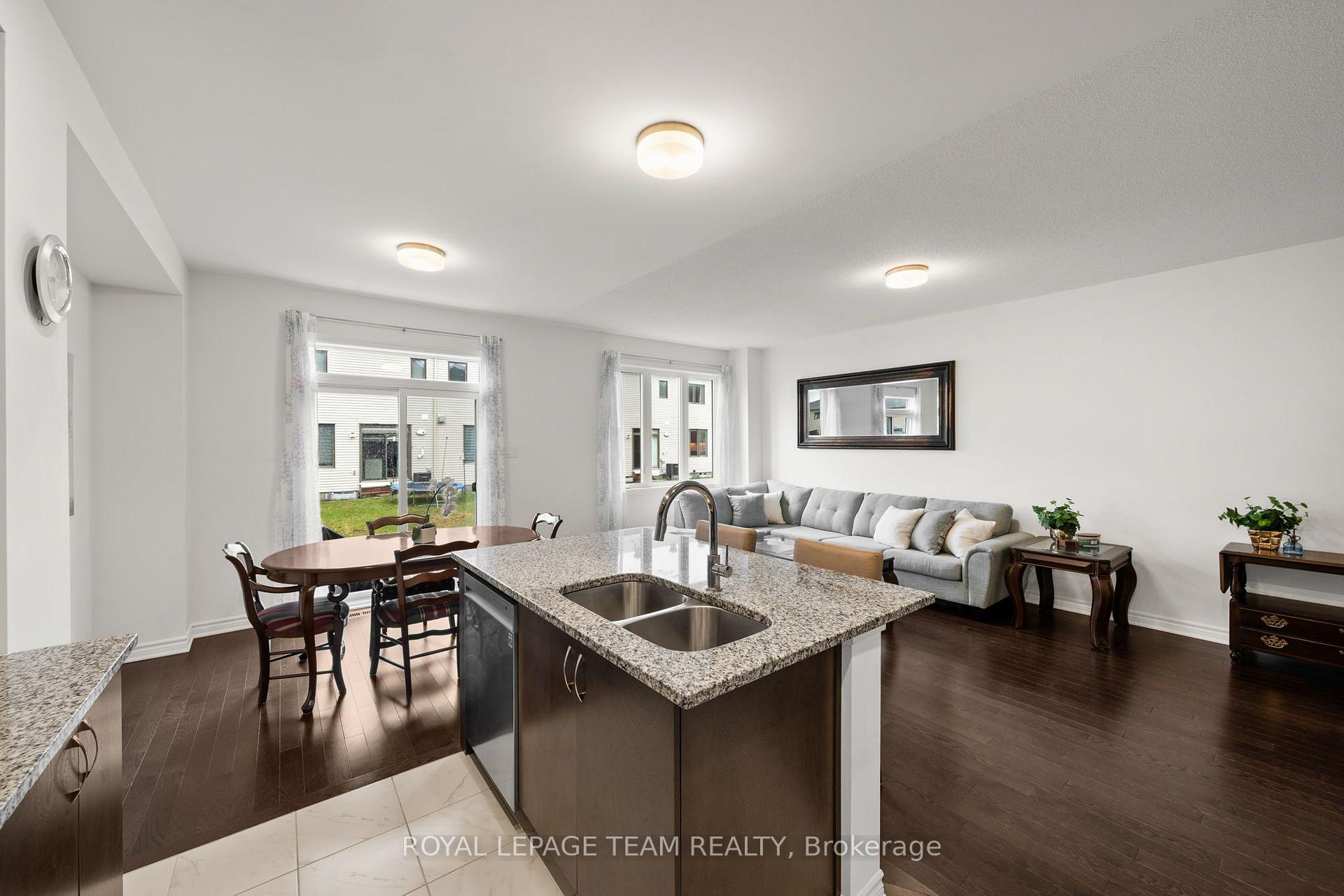 Photo 10 of 91 Mesa Drive, Ottawa, Barrhaven - Half Moon Bay — HOMEH