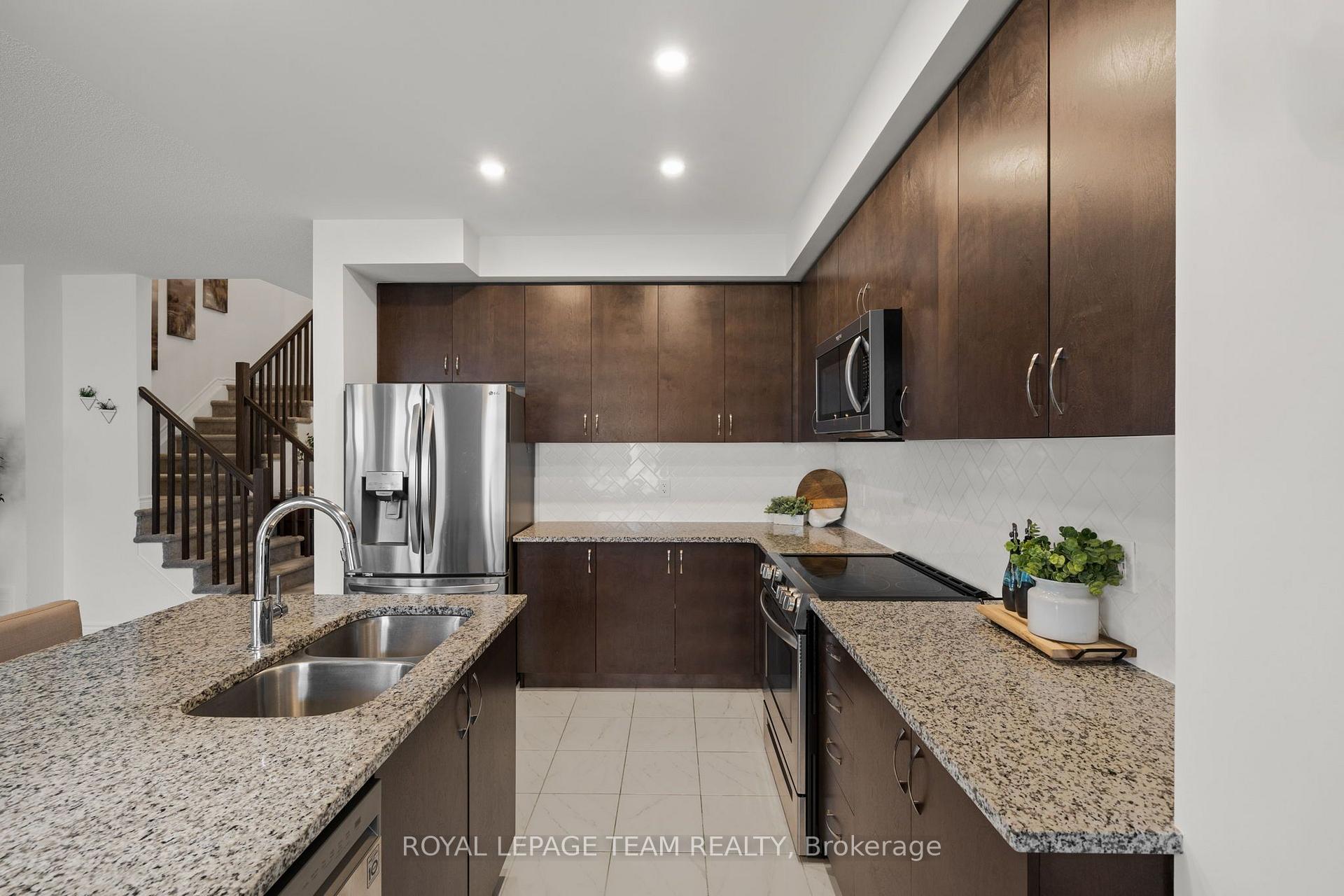 Photo 11 of 91 Mesa Drive, Ottawa, Barrhaven - Half Moon Bay — HOMEH
