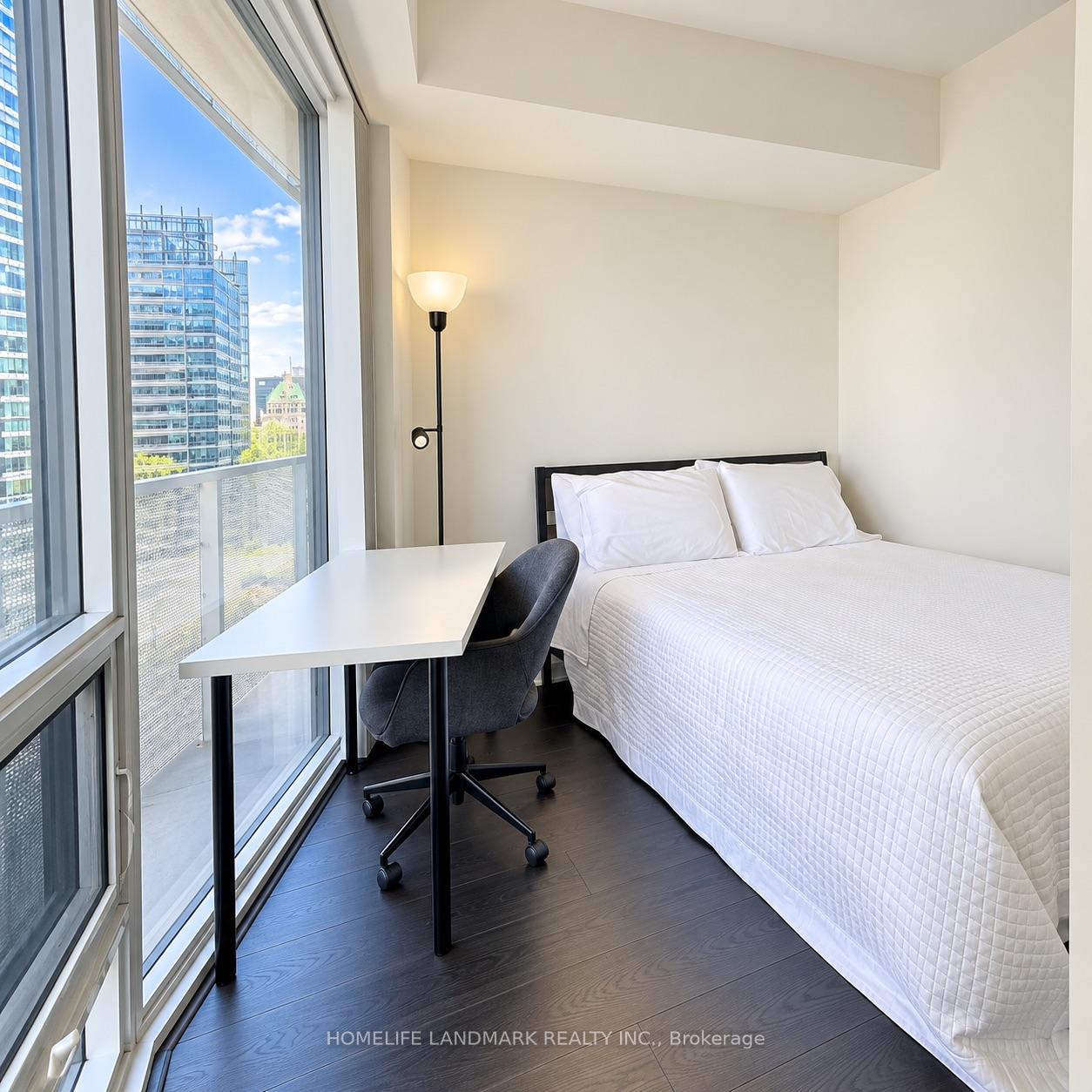 Photo 5 of Unit 2501, 88 Harbour Street, Toronto, Waterfront Communities — HOMEH