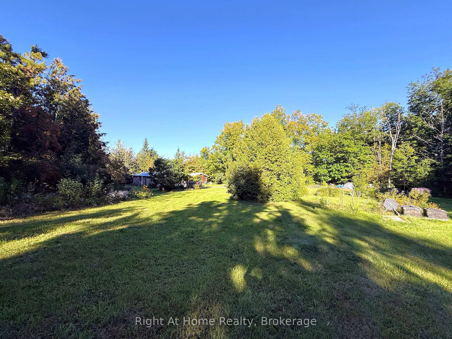 Photo 17 of 570 Meadowview Road, Kawartha Lakes, Emily — HOMEH