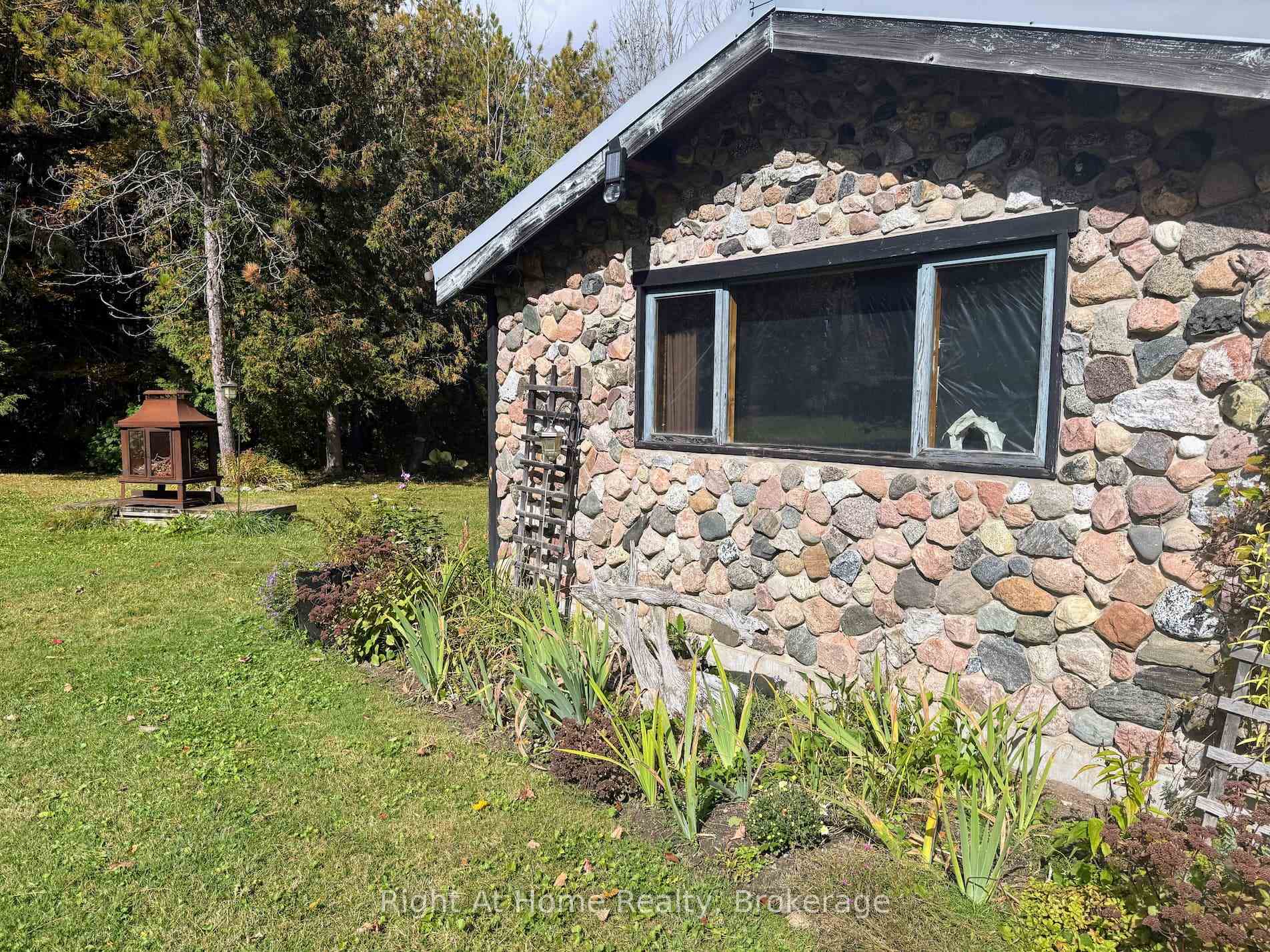 Photo 18 of 570 Meadowview Road, Kawartha Lakes, Emily — HOMEH
