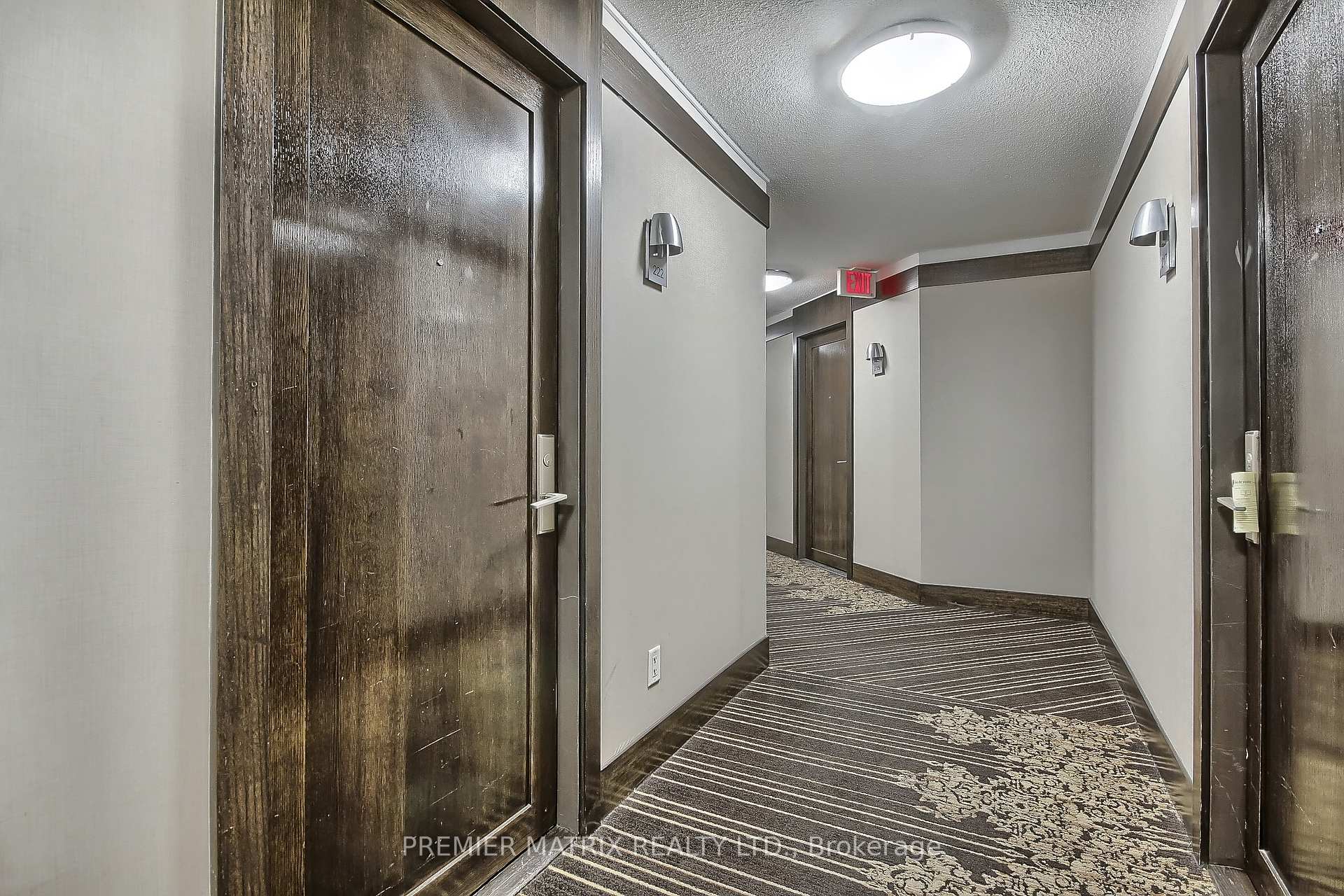 Photo 4 of Unit 222, 20 Blue Jays Way, Toronto, Waterfront Communities — HOMEH