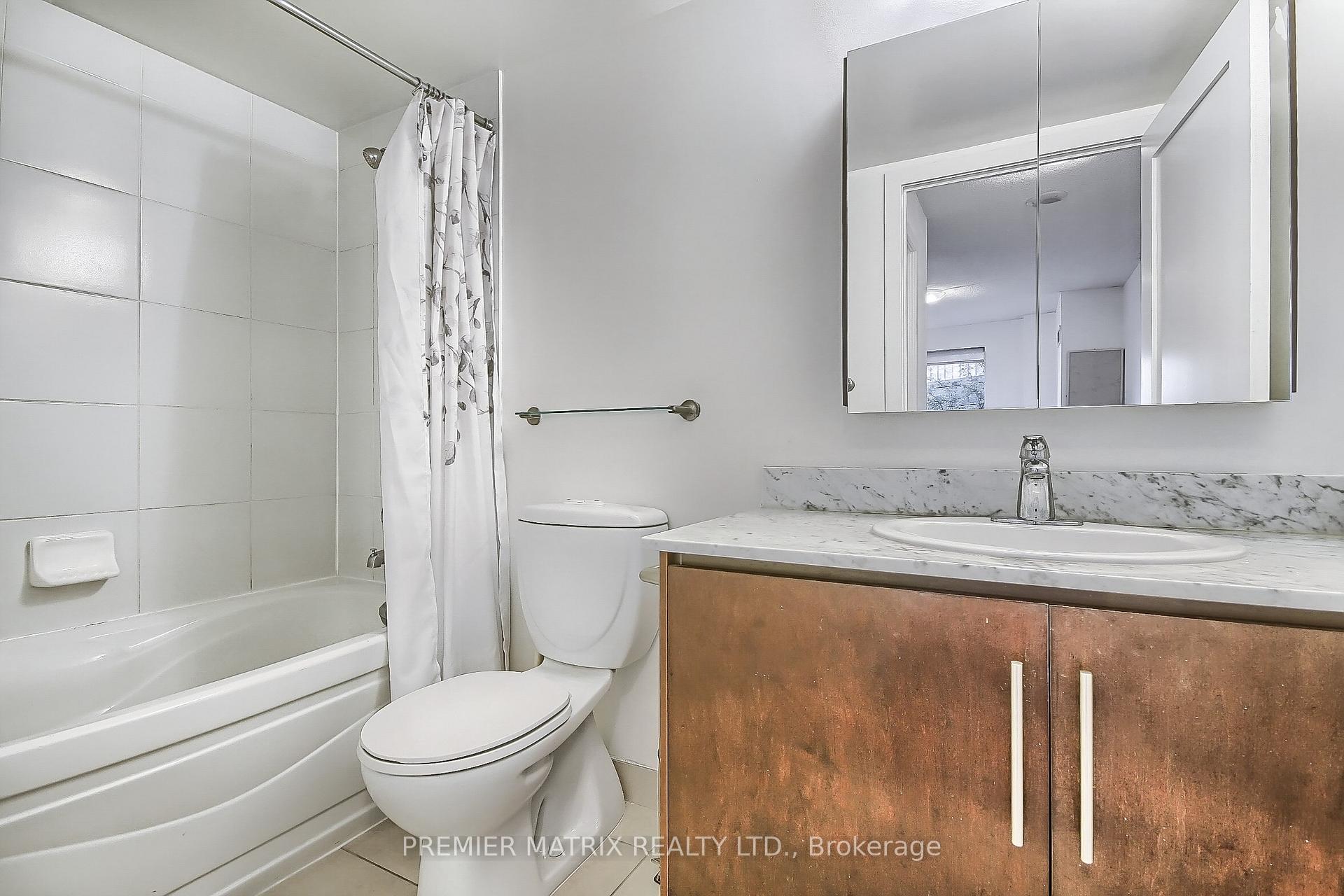 Photo 17 of Unit 222, 20 Blue Jays Way, Toronto, Waterfront Communities — HOMEH