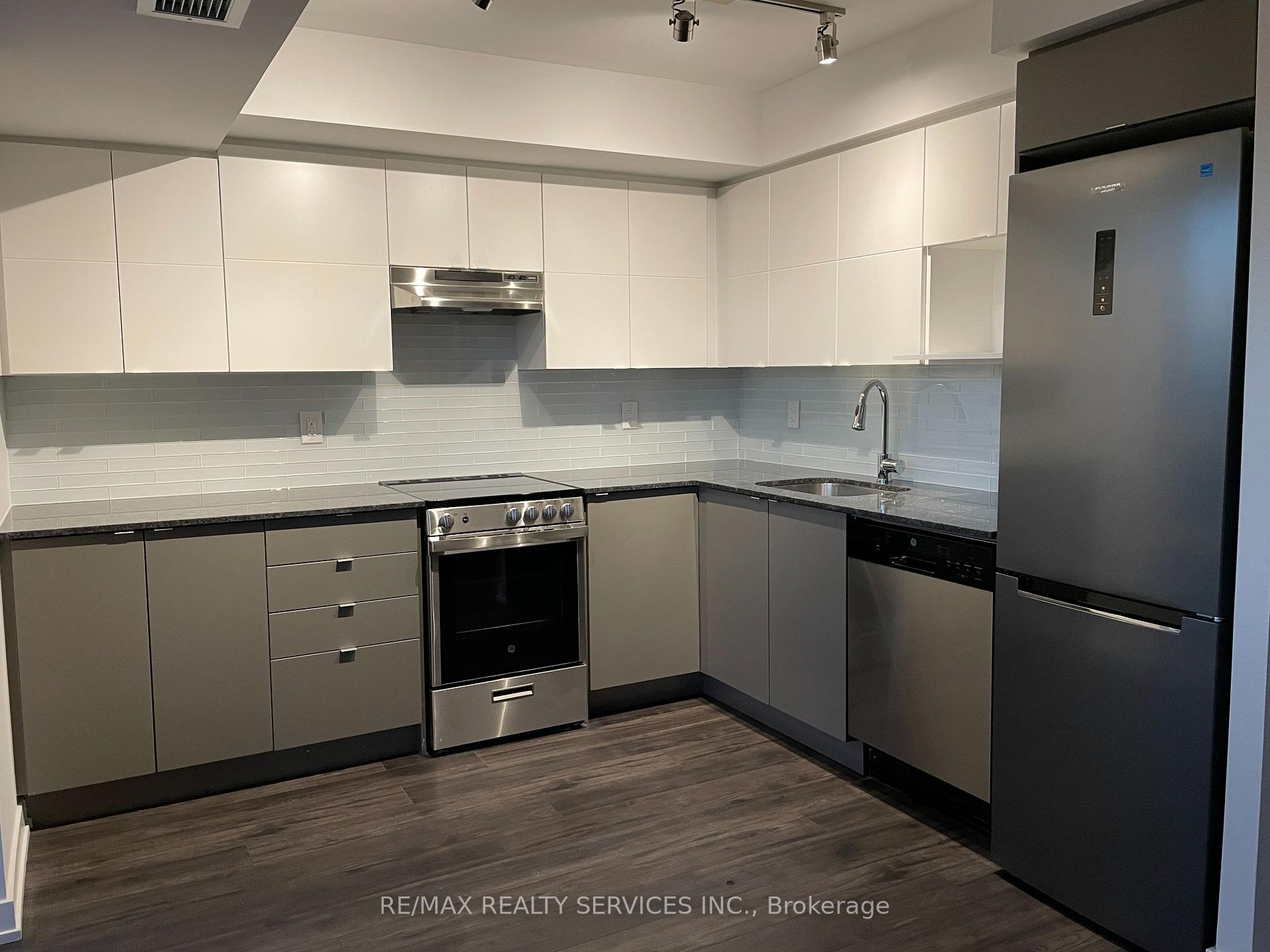 Photo 3 of Unit 1217, 120 Varna Drive, Toronto, Englemount-Lawrence — HOMEH