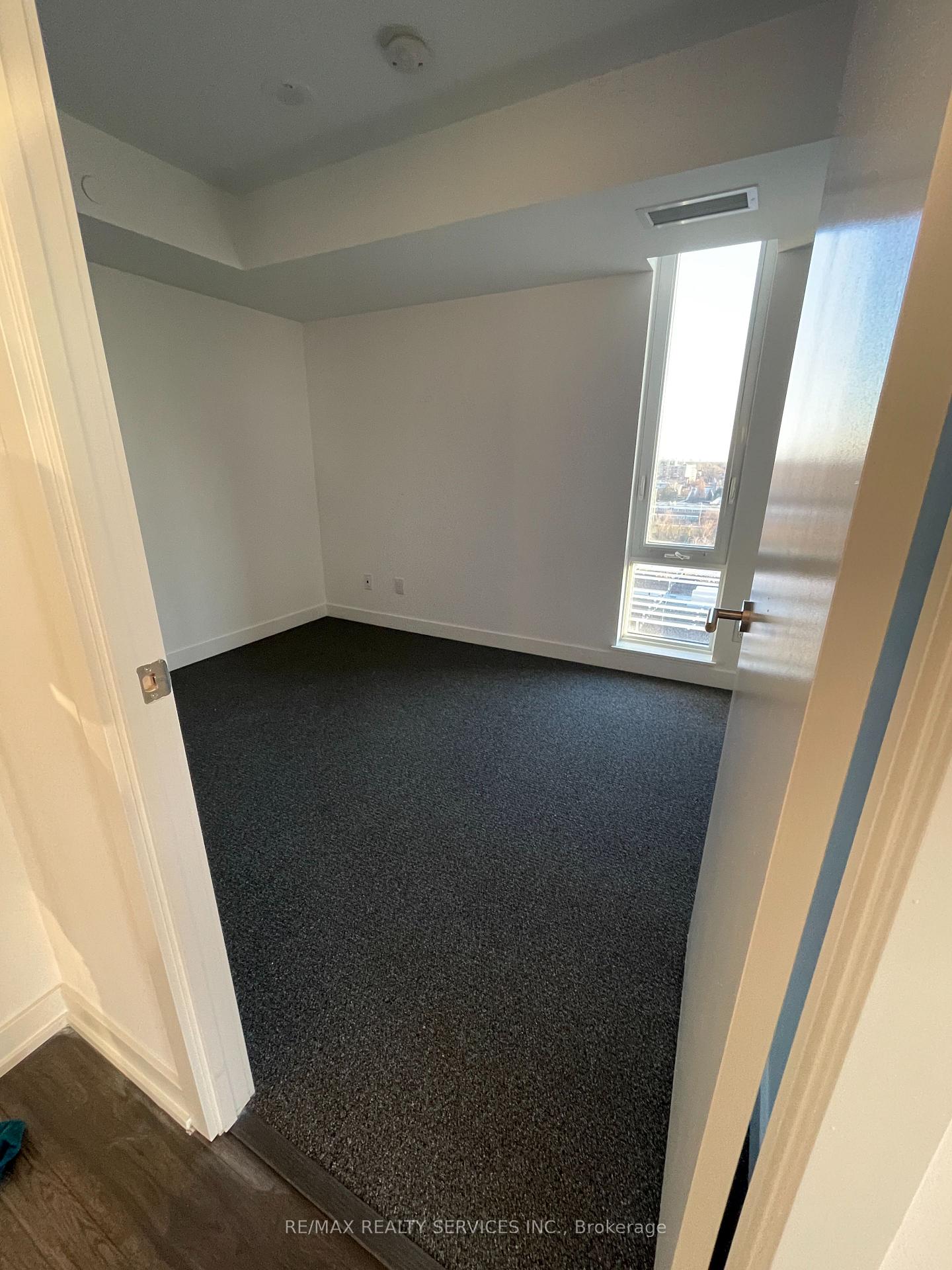 Photo 7 of Unit 1217, 120 Varna Drive, Toronto, Englemount-Lawrence — HOMEH