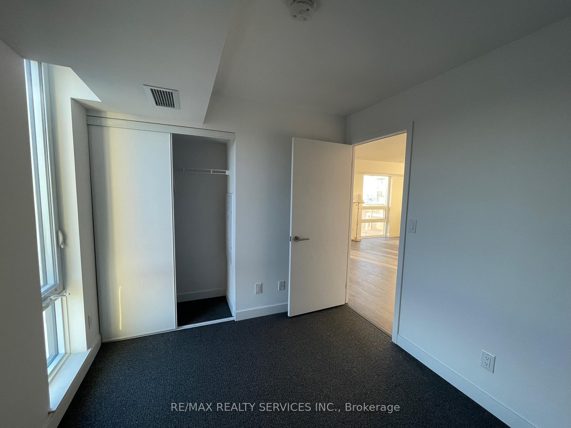 Photo 9 of Unit 1217, 120 Varna Drive, Toronto, Englemount-Lawrence — HOMEH