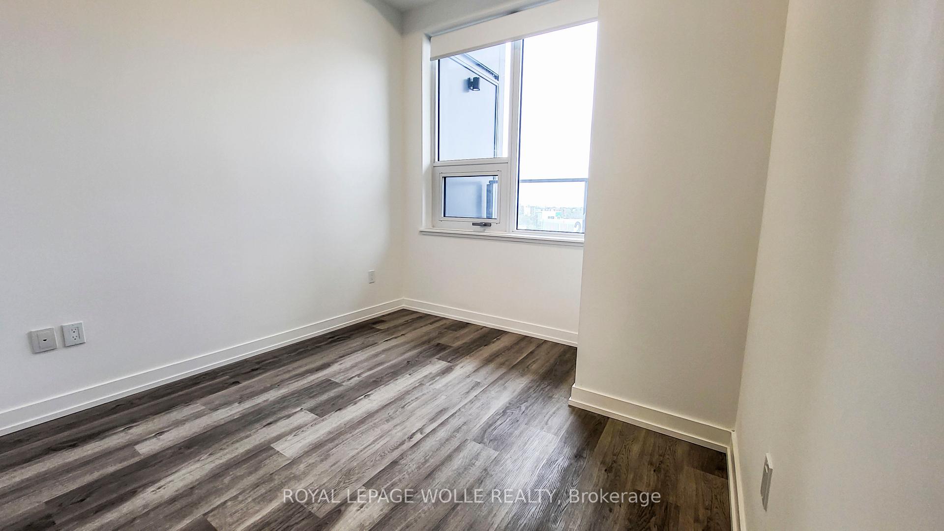 Photo 8 of Unit 304, 15 Wellington Street S, Kitchener, Cherry Hill — HOMEH