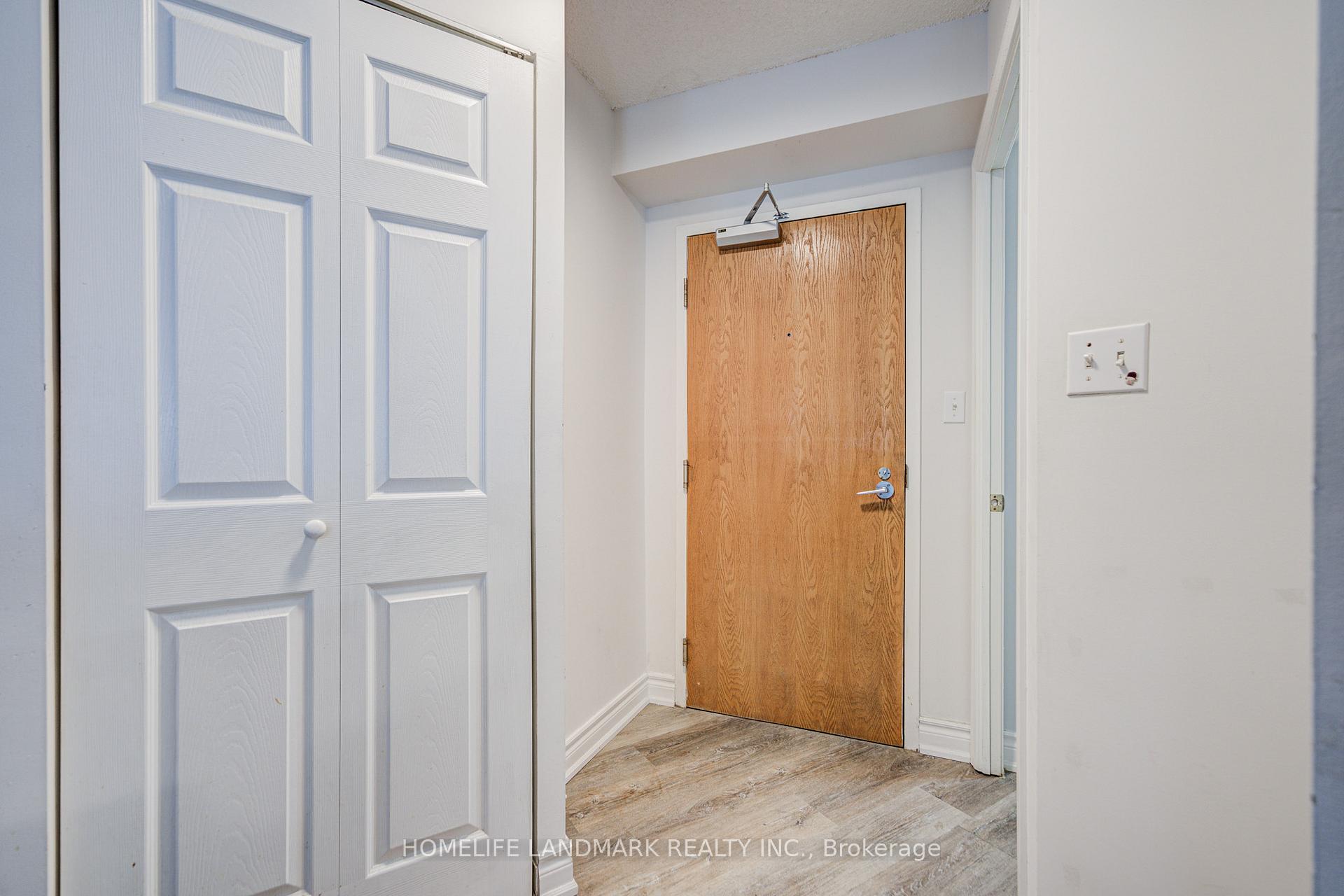 Photo 12 of Unit 1111, 7 Lorraine Drive, North York, Newtonbrook West — HOMEH