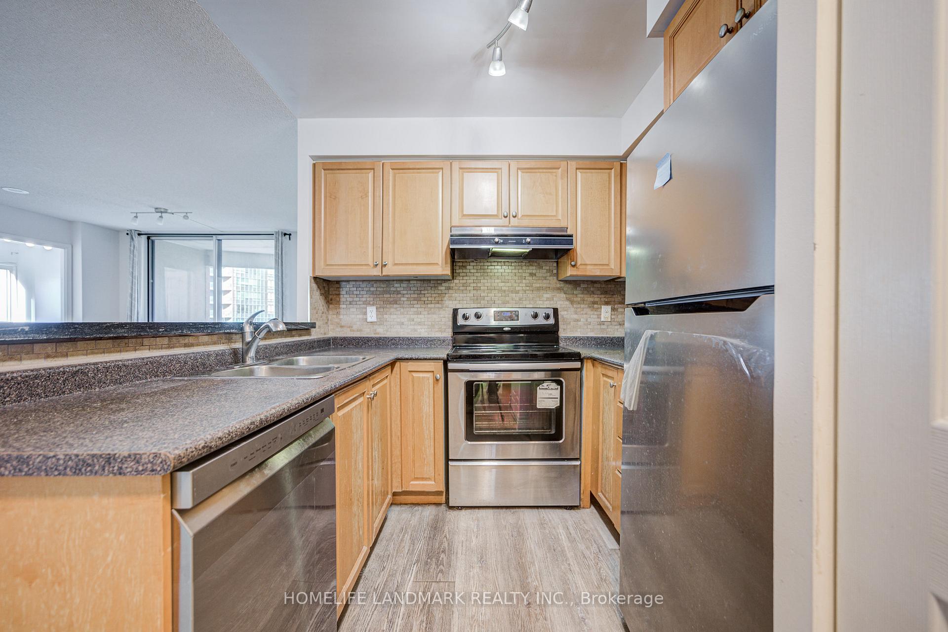 Photo 15 of Unit 1111, 7 Lorraine Drive, North York, Newtonbrook West — HOMEH