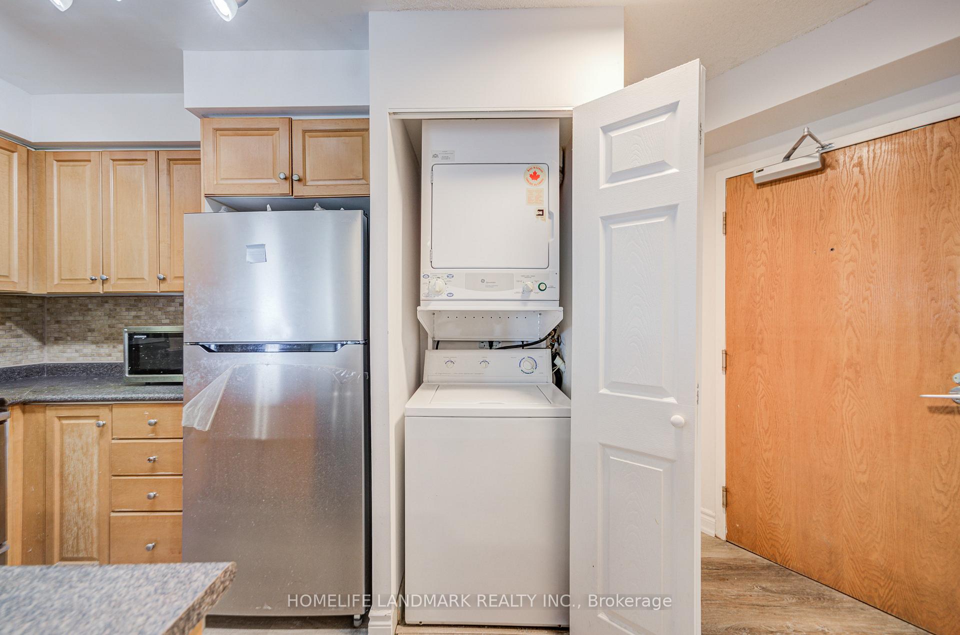Photo 19 of Unit 1111, 7 Lorraine Drive, North York, Newtonbrook West — HOMEH