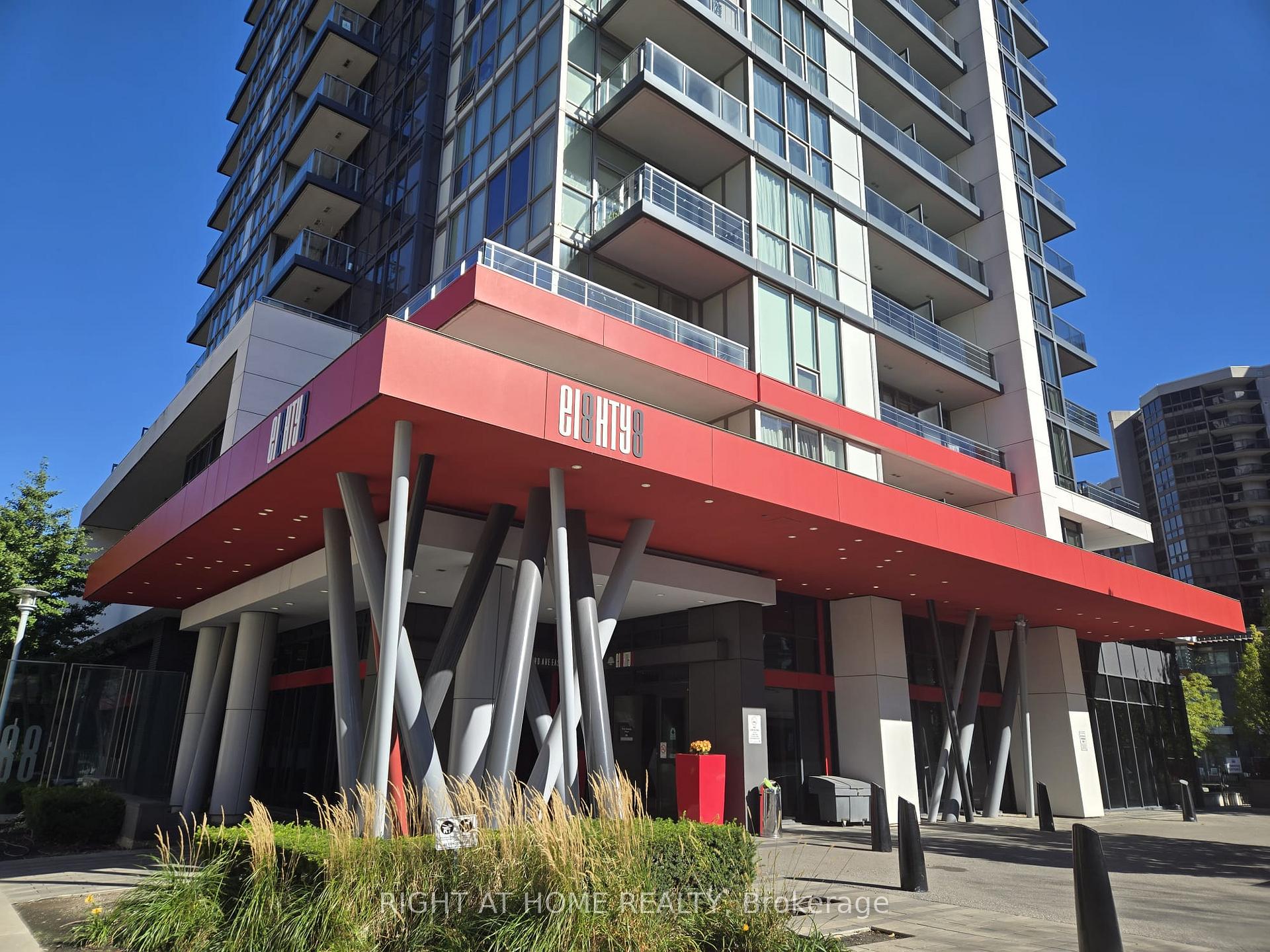 Photo 2 of Unit 704, 88 Sheppard Avenue E, North York, Willowdale East — HOMEH