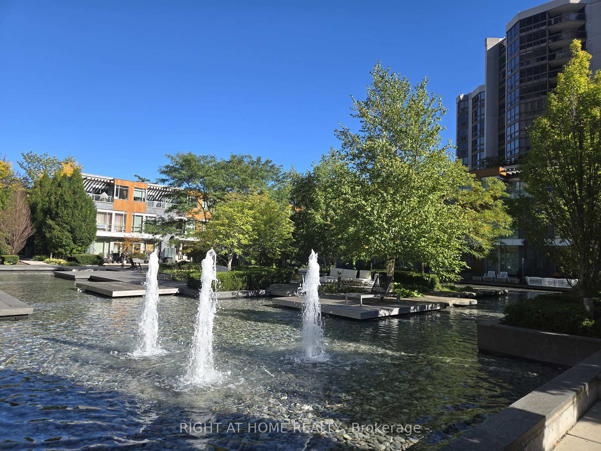 Photo 16 of Unit 704, 88 Sheppard Avenue E, North York, Willowdale East — HOMEH