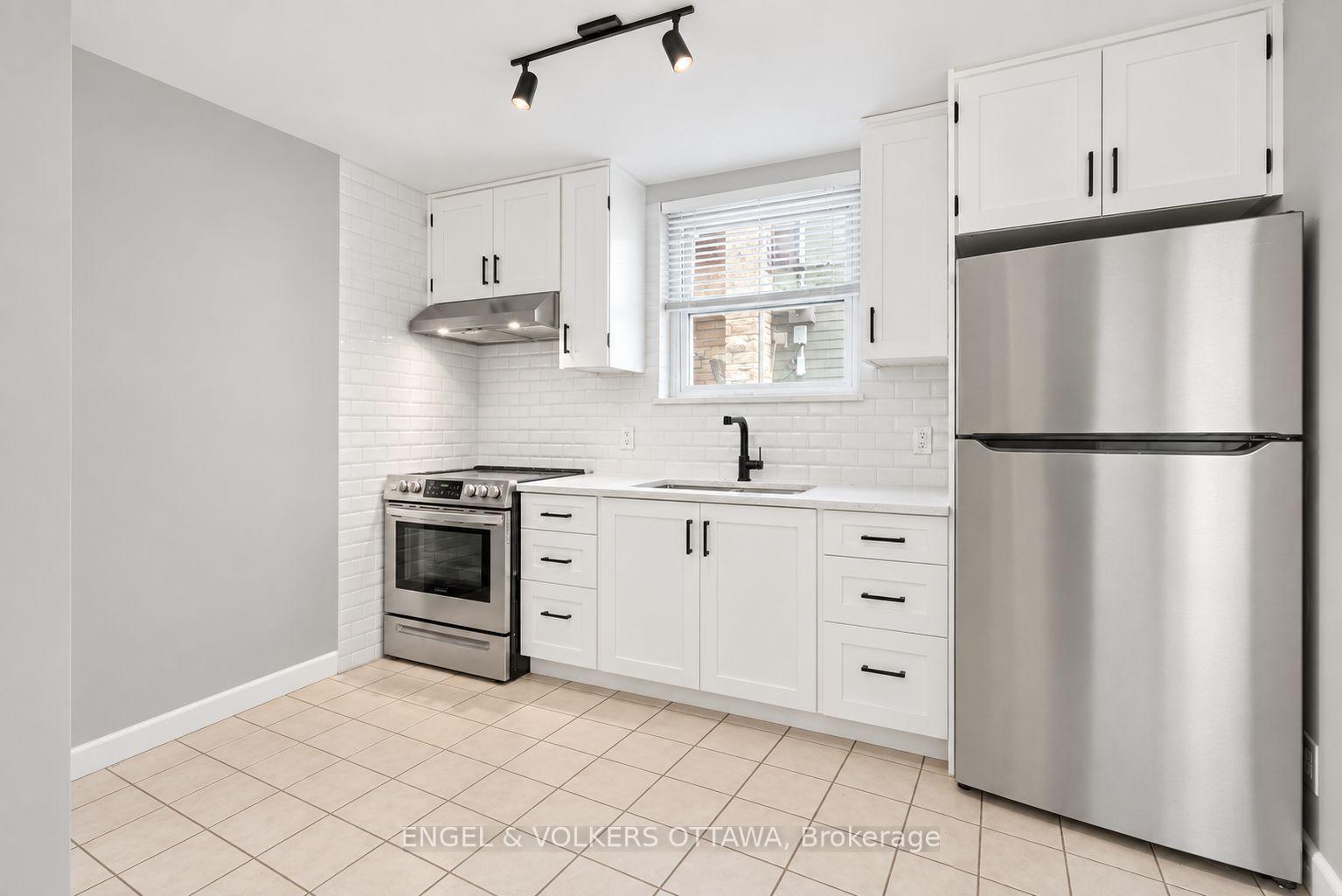 Photo 4 of Unit 1, 527 Laderoute Avenue, Ottawa, Westboro/Hampton Park — HOMEH