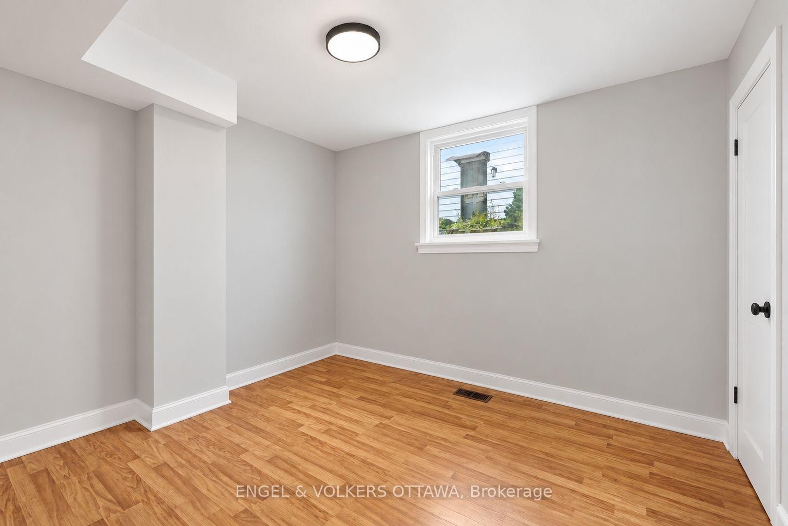 Photo 5 of Unit 1, 527 Laderoute Avenue, Ottawa, Westboro/Hampton Park — HOMEH
