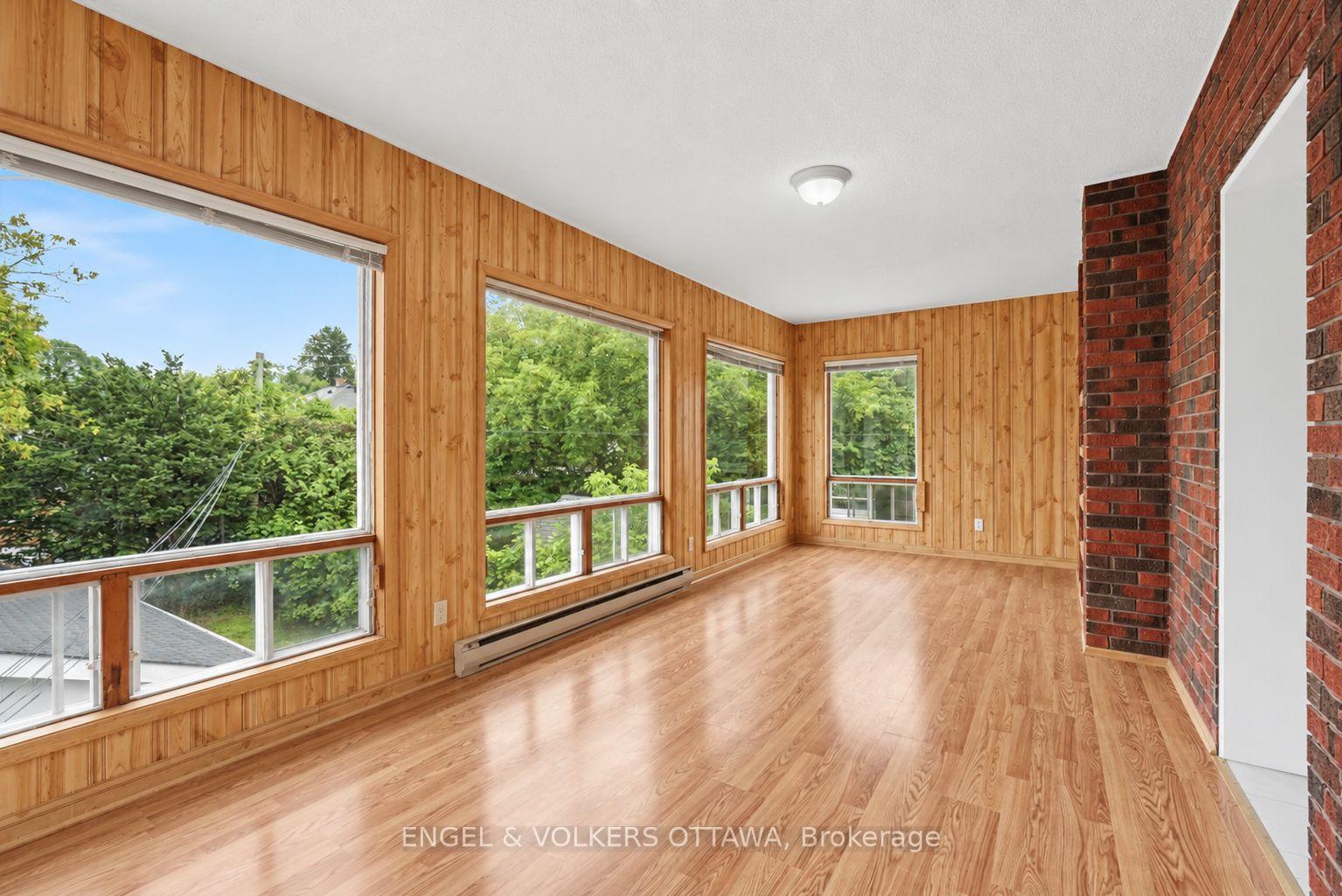 Photo 8 of Unit 3, 527 Laderoute Avenue, Ottawa, Westboro/Hampton Park — HOMEH