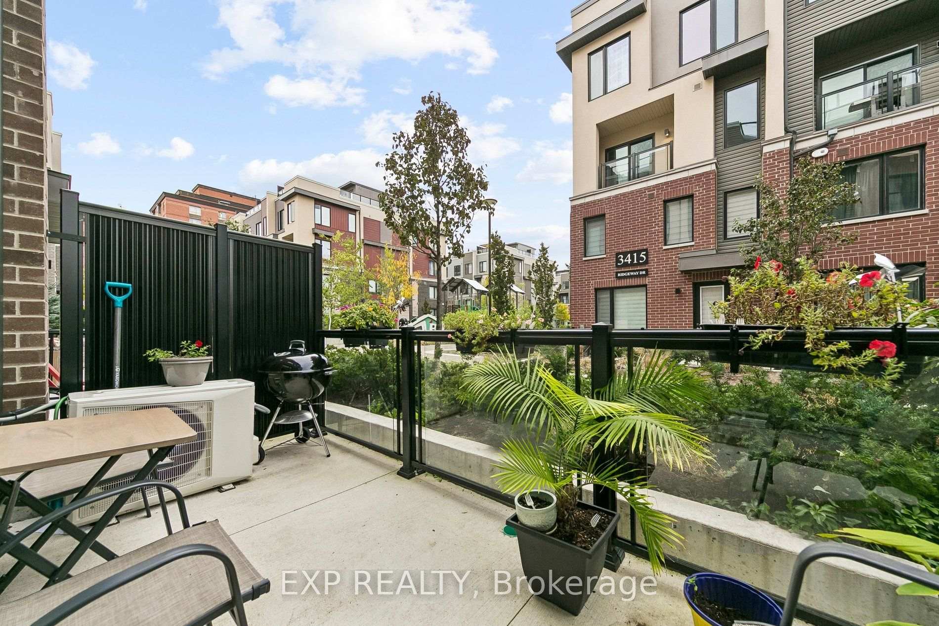 Photo 5 of Unit 23, 3409 Ridgeway Drive, Mississauga, Erin Mills — HOMEH