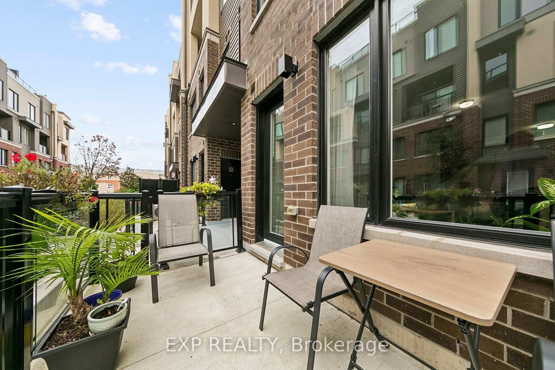 Photo 6 of Unit 23, 3409 Ridgeway Drive, Mississauga, Erin Mills — HOMEH