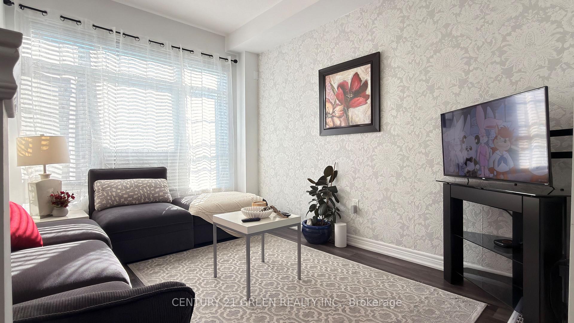 Photo 3 of Unit 11, 575 Woodward Avenue, Hamilton, Parkview — HOMEH