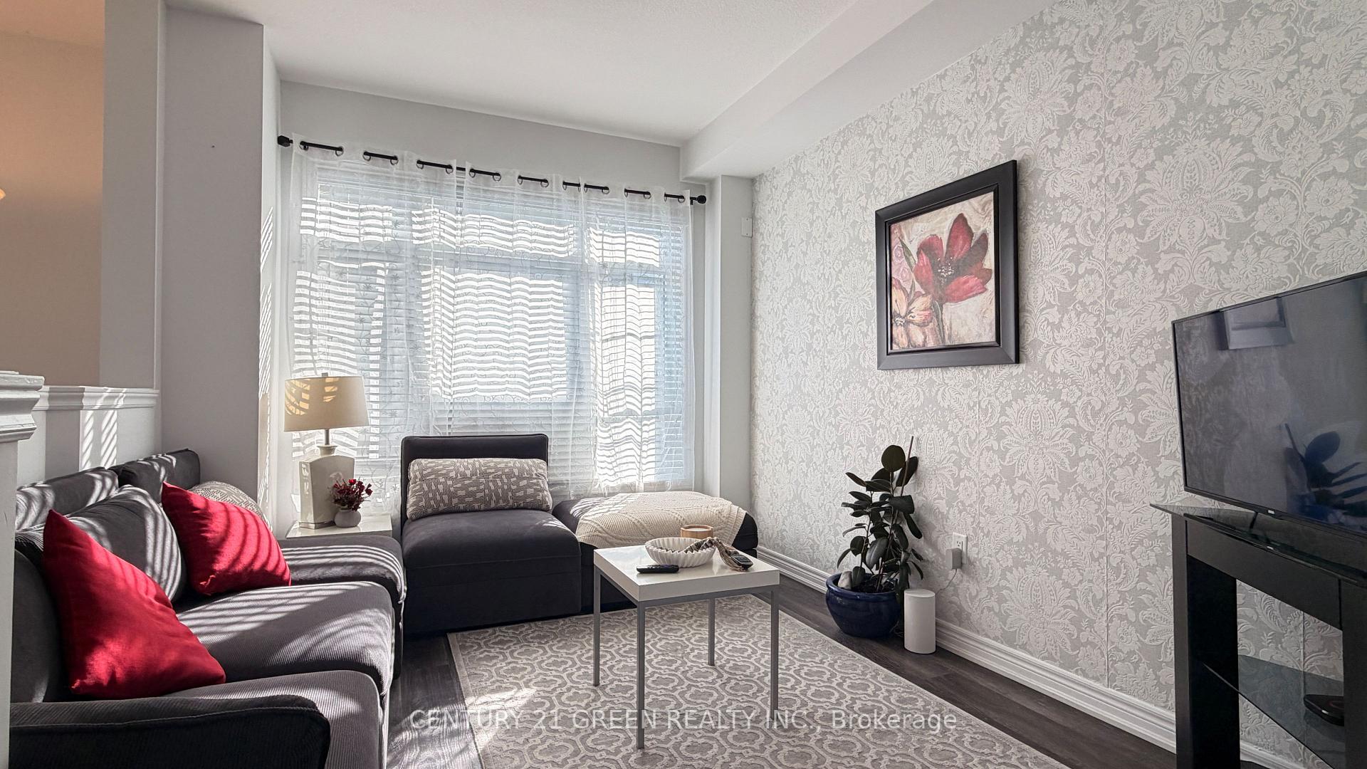 Photo 2 of Unit 11, 575 Woodward Avenue, Hamilton, Parkview — HOMEH