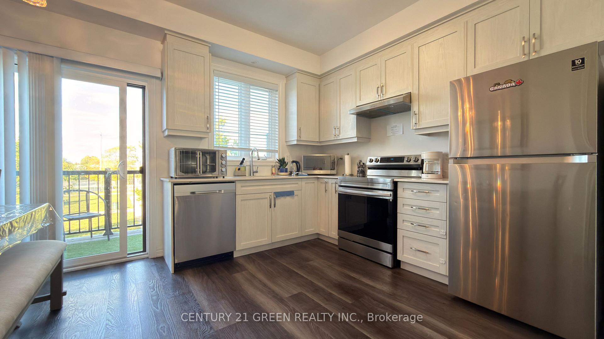 Photo 6 of Unit 11, 575 Woodward Avenue, Hamilton, Parkview — HOMEH