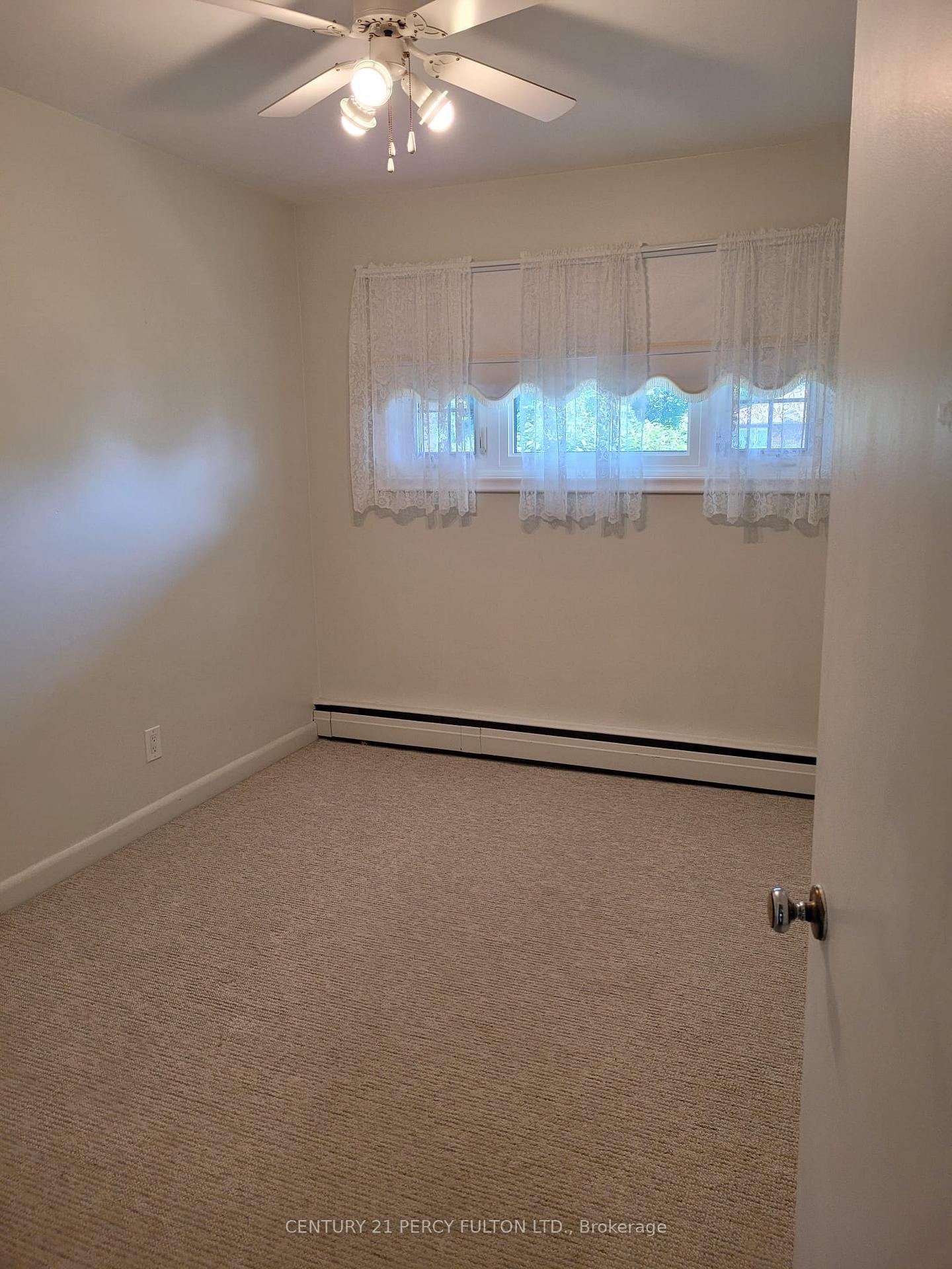 Photo 9 of 460 Bader Avenue, Oshawa, McLaughlin — HOMEH