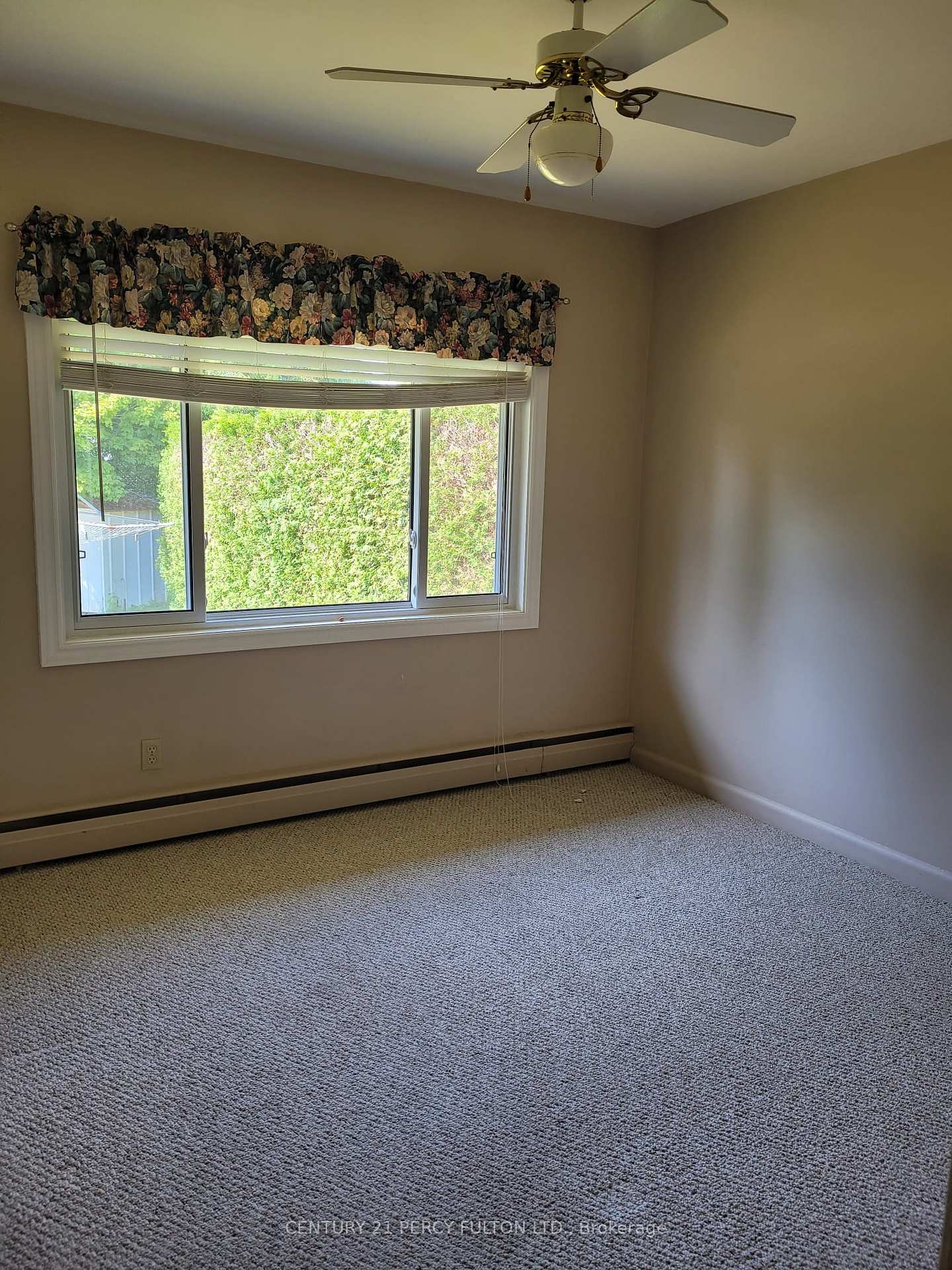 Photo 13 of 460 Bader Avenue, Oshawa, McLaughlin — HOMEH